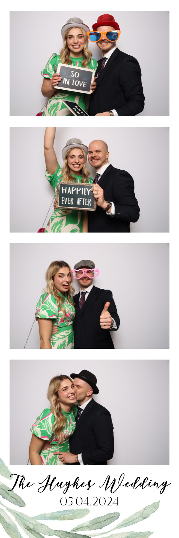 Sam & Kelsey | View more photos from the event at images.mobile-photo-booth.com/u/MobilePhotoBoothUK/Sam-Kelsey