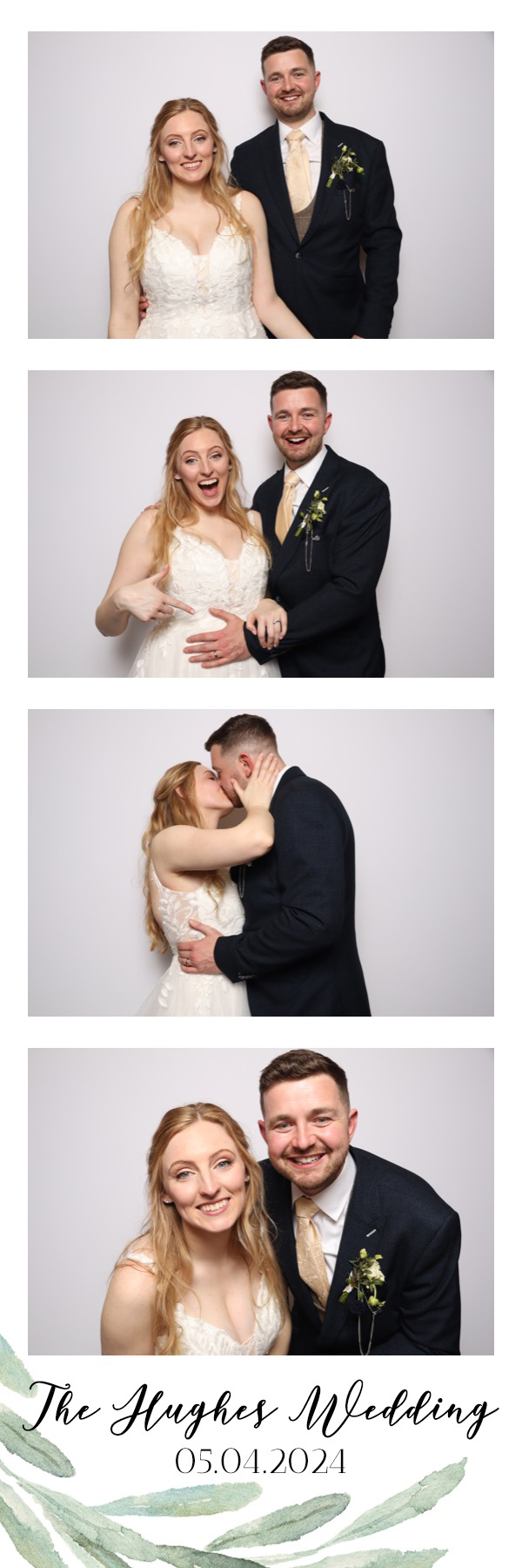 Sam & Kelsey | View more photos from the event at images.mobile-photo-booth.com/u/MobilePhotoBoothUK/Sam-Kelsey