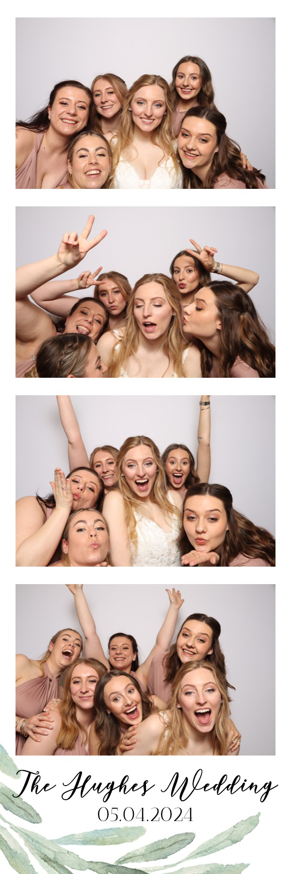 Sam & Kelsey | View more photos from the event at images.mobile-photo-booth.com/u/MobilePhotoBoothUK/Sam-Kelsey