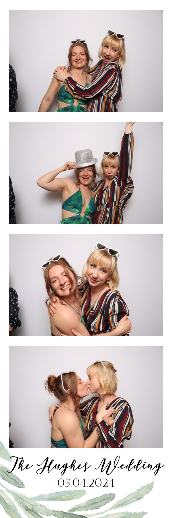 Sam & Kelsey | View more photos from the event at images.mobile-photo-booth.com/u/MobilePhotoBoothUK/Sam-Kelsey