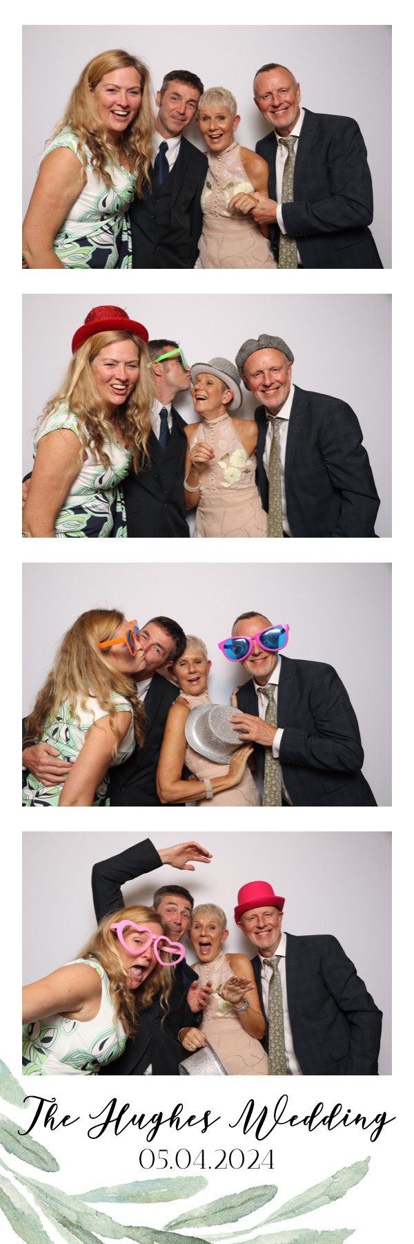 Sam & Kelsey | View more photos from the event at images.mobile-photo-booth.com/u/MobilePhotoBoothUK/Sam-Kelsey