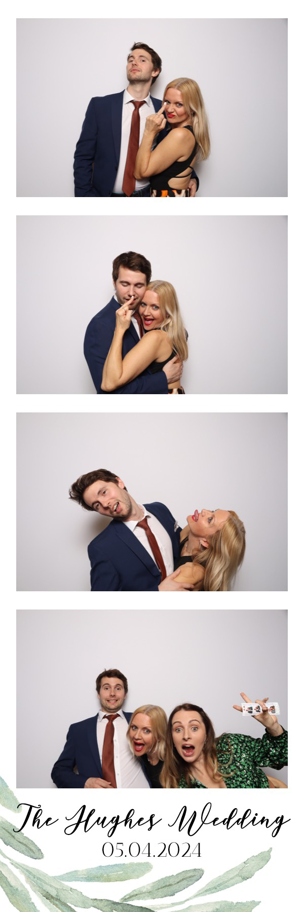 Sam & Kelsey | View more photos from the event at images.mobile-photo-booth.com/u/MobilePhotoBoothUK/Sam-Kelsey