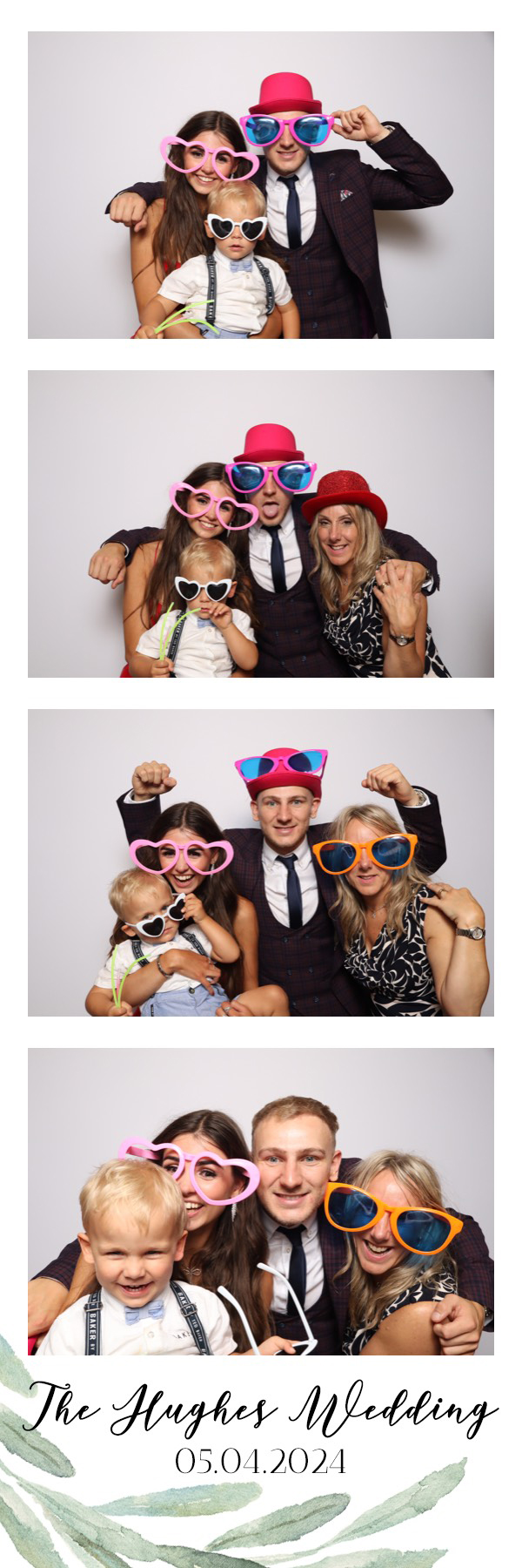 Sam & Kelsey | View more photos from the event at images.mobile-photo-booth.com/u/MobilePhotoBoothUK/Sam-Kelsey