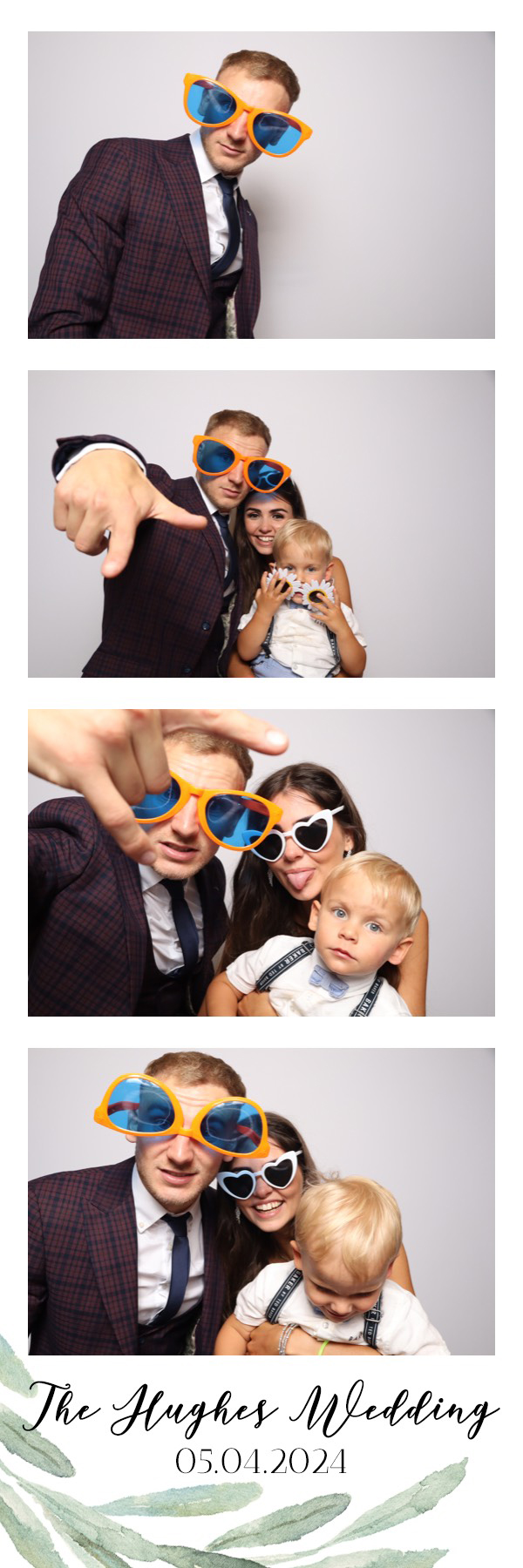 Sam & Kelsey | View more photos from the event at images.mobile-photo-booth.com/u/MobilePhotoBoothUK/Sam-Kelsey