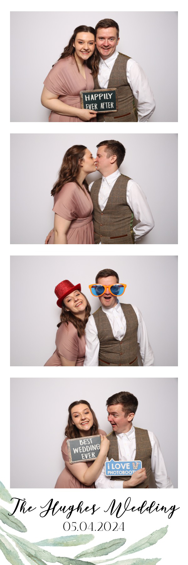 Sam & Kelsey | View more photos from the event at images.mobile-photo-booth.com/u/MobilePhotoBoothUK/Sam-Kelsey