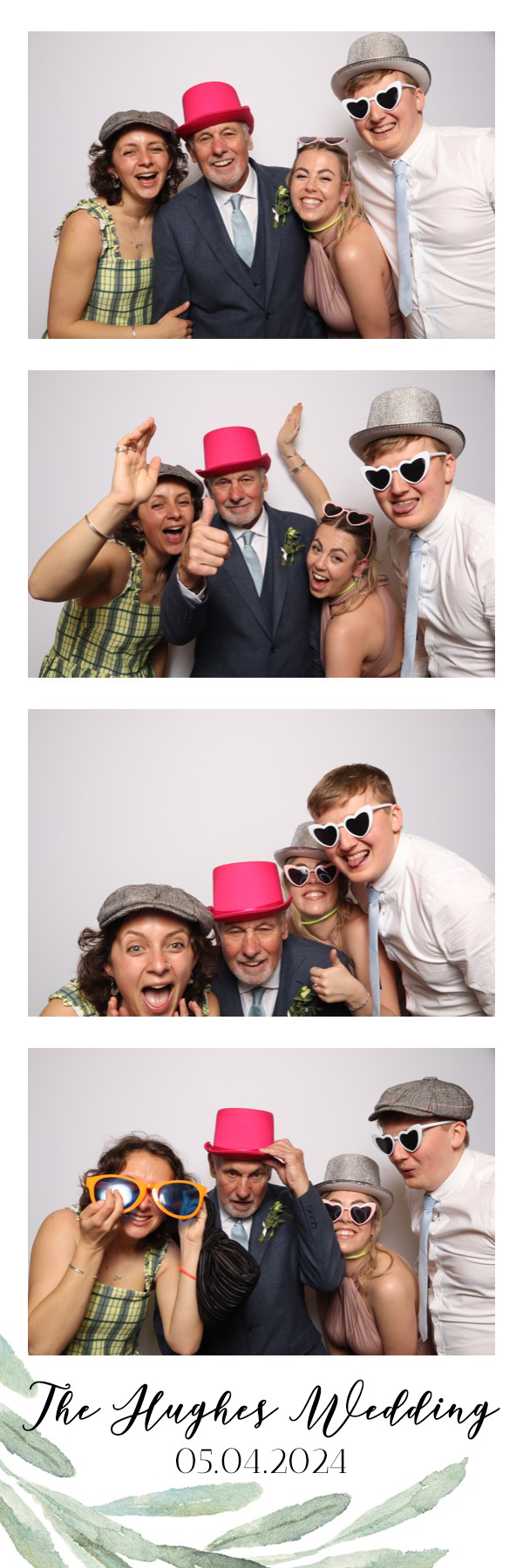 Sam & Kelsey | View more photos from the event at images.mobile-photo-booth.com/u/MobilePhotoBoothUK/Sam-Kelsey