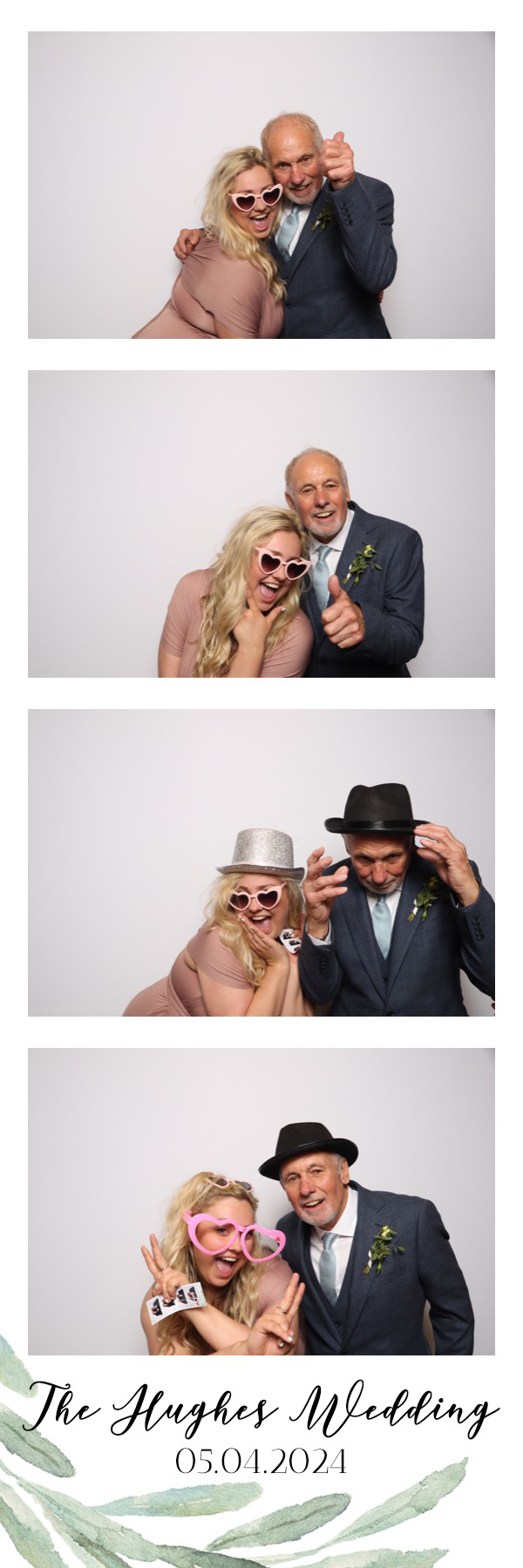 Sam & Kelsey | View more photos from the event at images.mobile-photo-booth.com/u/MobilePhotoBoothUK/Sam-Kelsey