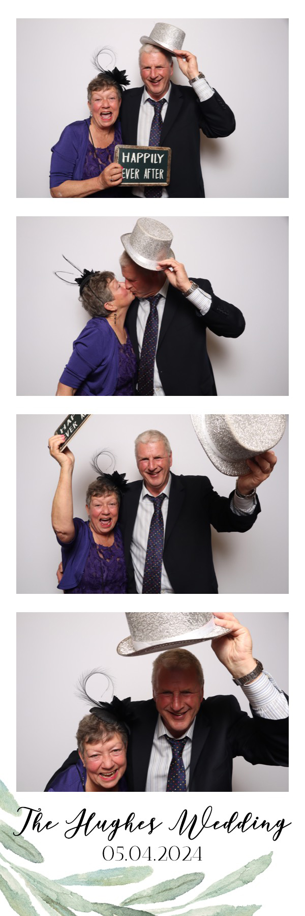 Sam & Kelsey | View more photos from the event at images.mobile-photo-booth.com/u/MobilePhotoBoothUK/Sam-Kelsey