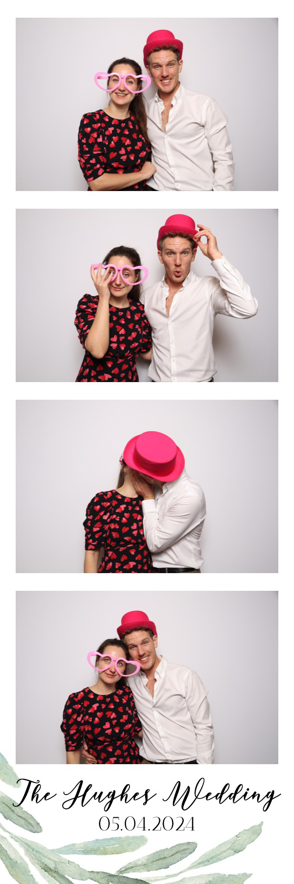 Sam & Kelsey | View more photos from the event at images.mobile-photo-booth.com/u/MobilePhotoBoothUK/Sam-Kelsey