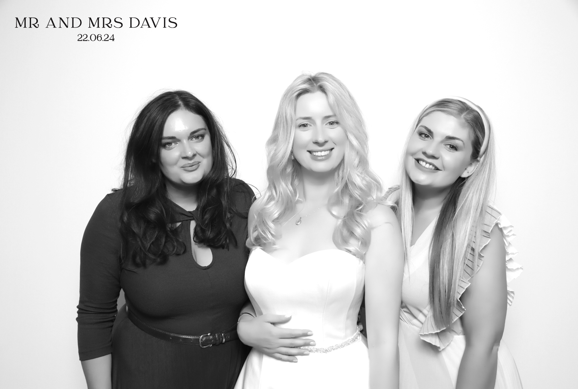 Sandy & Adrian | View more photos from the event at images.mobile-photo-booth.com/u/MobilePhotoBoothUK/Sandy-Adrian