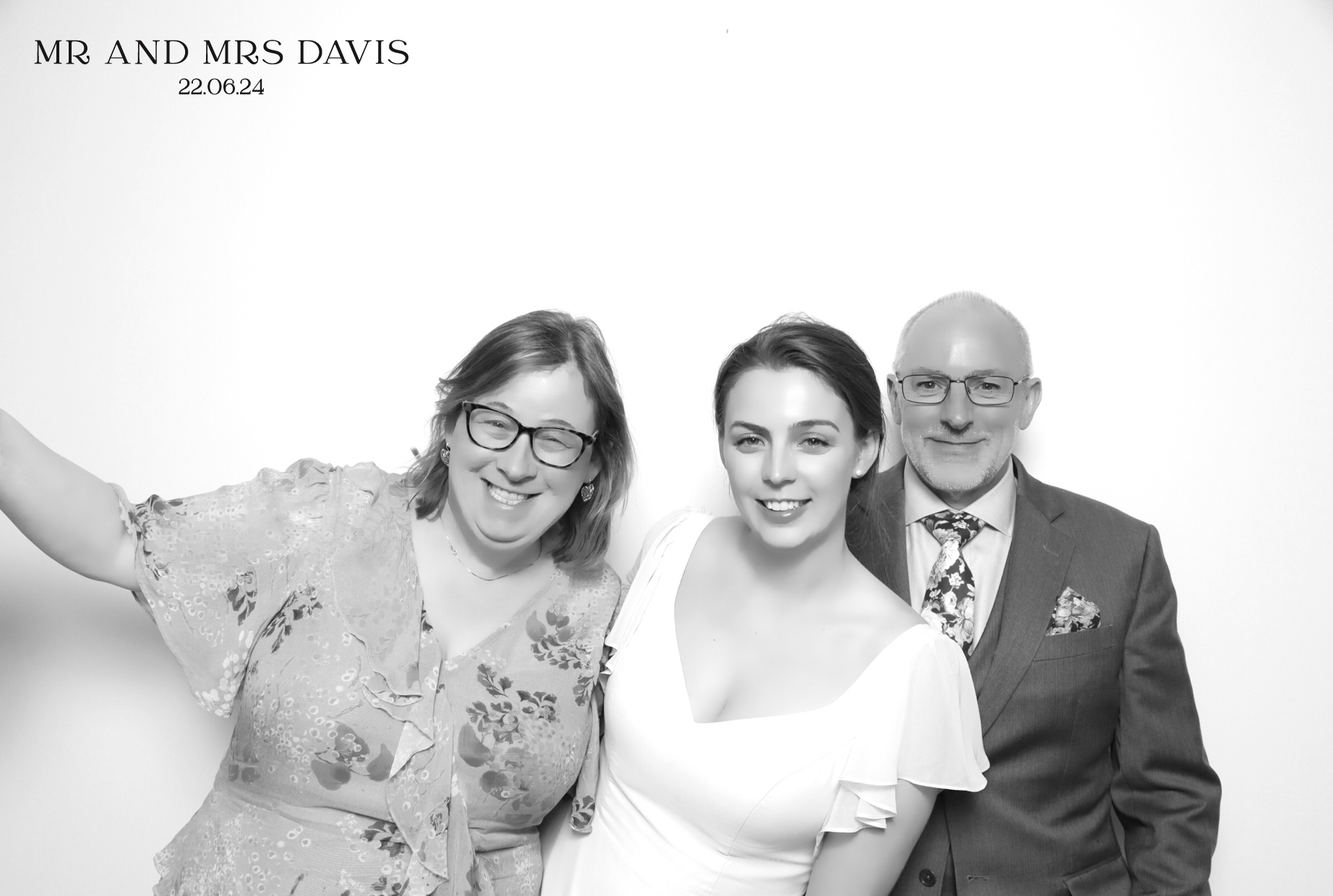 Sandy & Adrian | View more photos from the event at images.mobile-photo-booth.com/u/MobilePhotoBoothUK/Sandy-Adrian