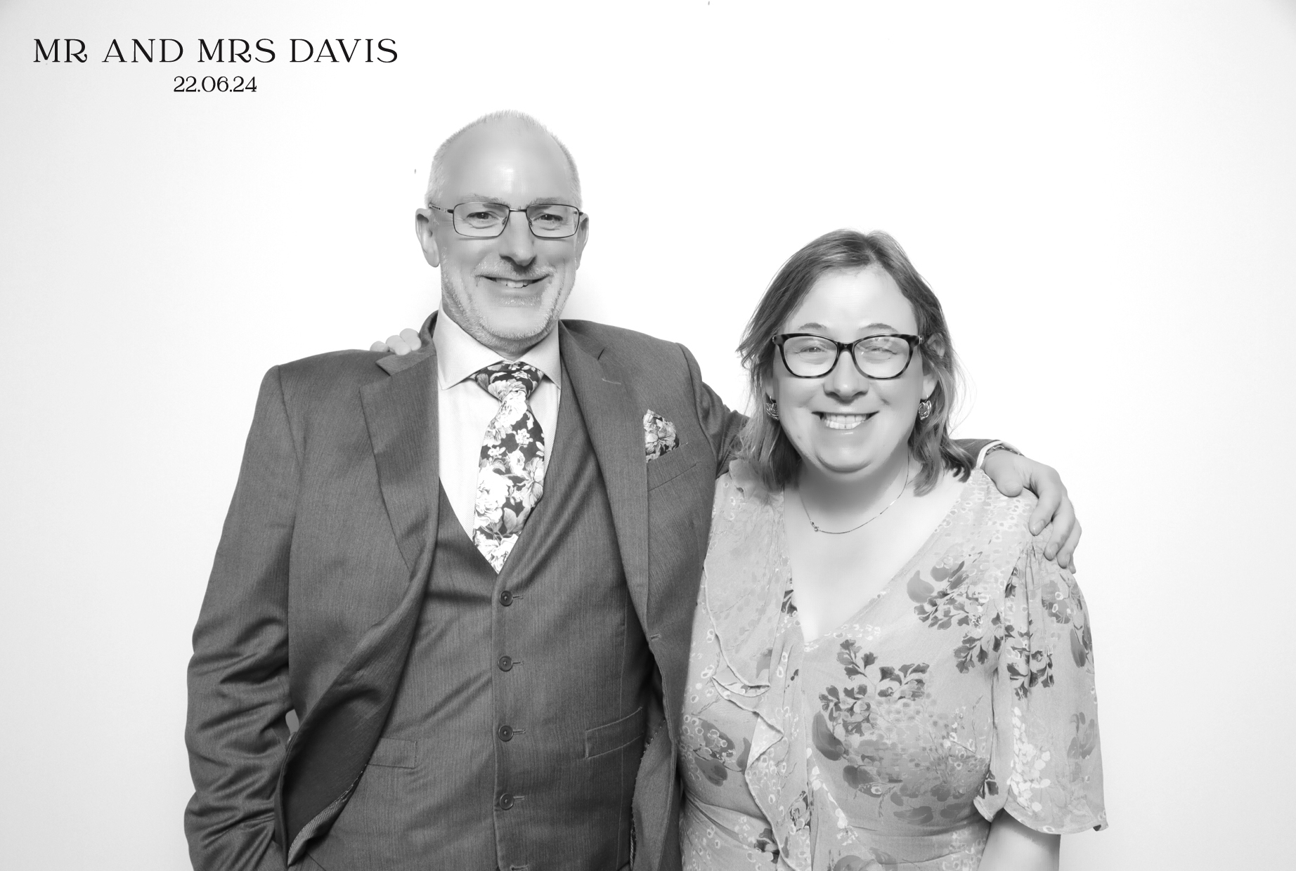 Sandy & Adrian | View more photos from the event at images.mobile-photo-booth.com/u/MobilePhotoBoothUK/Sandy-Adrian