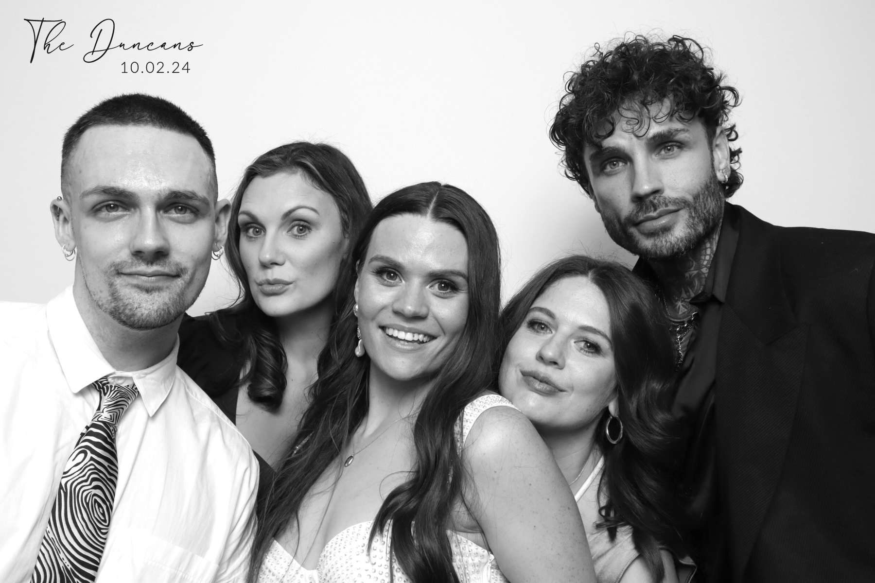 Sian & Ryan | View more photos from the event at images.mobile-photo-booth.com/u/MobilePhotoBoothUK/Sian-Ryan