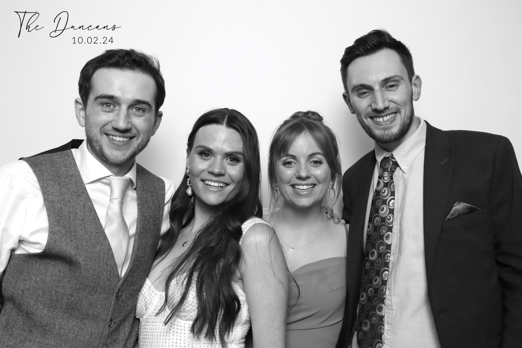 Sian & Ryan | View more photos from the event at images.mobile-photo-booth.com/u/MobilePhotoBoothUK/Sian-Ryan