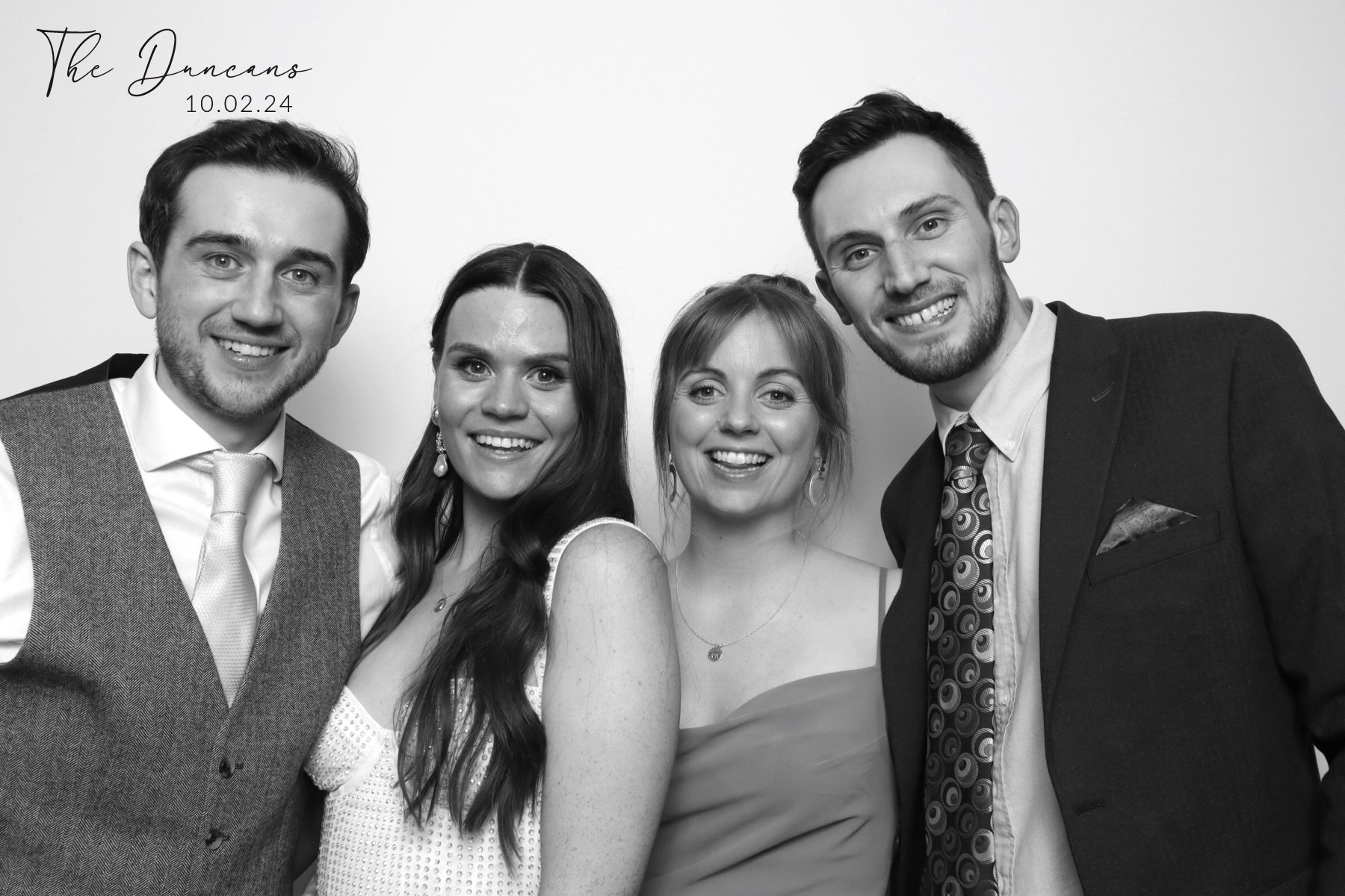 Sian & Ryan | View more photos from the event at images.mobile-photo-booth.com/u/MobilePhotoBoothUK/Sian-Ryan