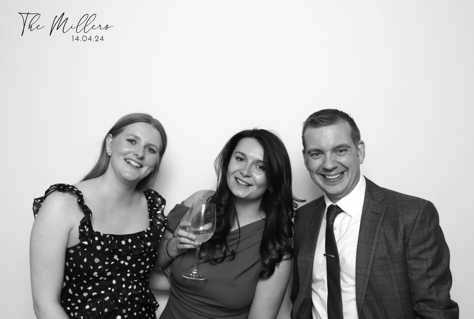 Sophie & Callum | View more photos from the event at images.mobile-photo-booth.com/u/MobilePhotoBoothUK/Sophie-Callum