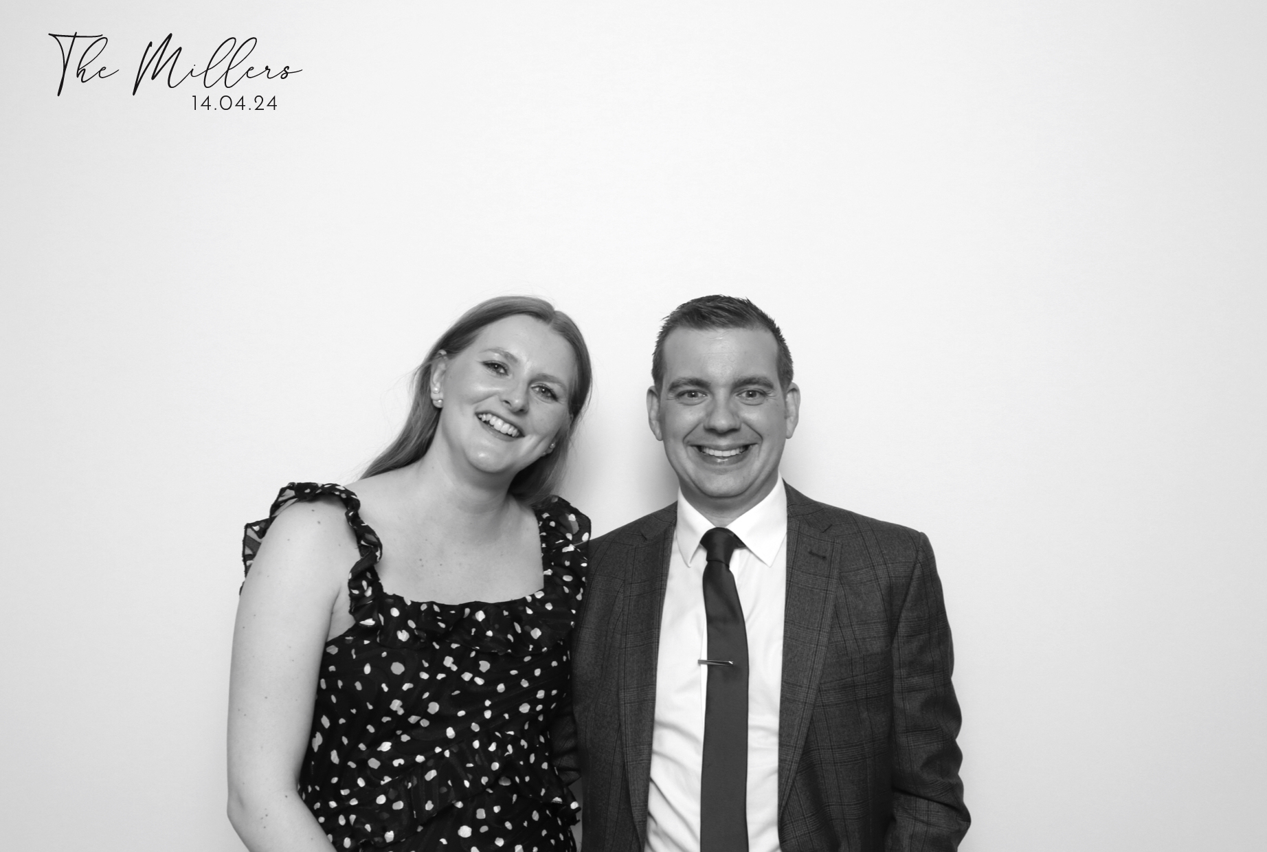 Sophie & Callum | View more photos from the event at images.mobile-photo-booth.com/u/MobilePhotoBoothUK/Sophie-Callum