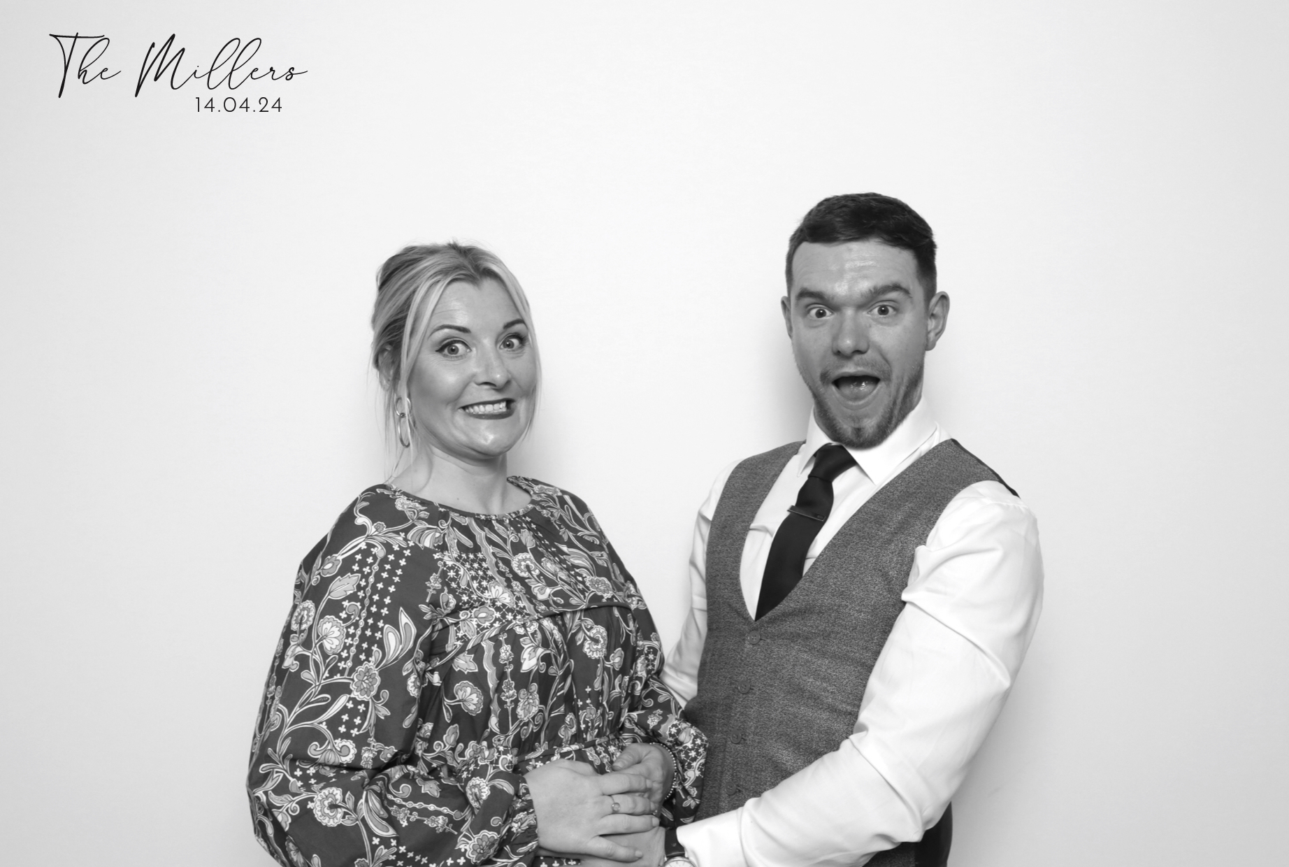 Sophie & Callum | View more photos from the event at images.mobile-photo-booth.com/u/MobilePhotoBoothUK/Sophie-Callum