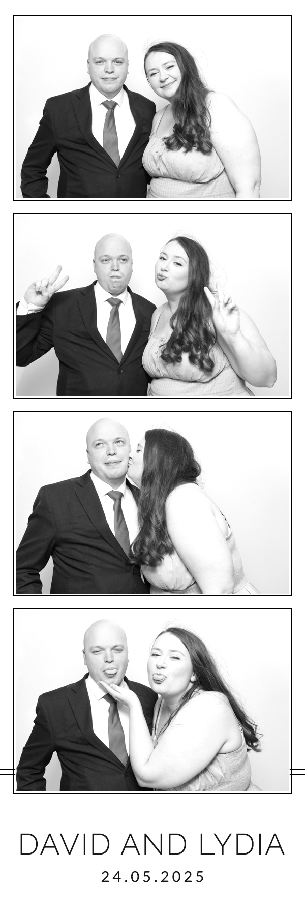 David & Lydia | View more photos from the event at images.mobile-photo-booth.com/u/MobilePhotoBoothUK/David-Lydia