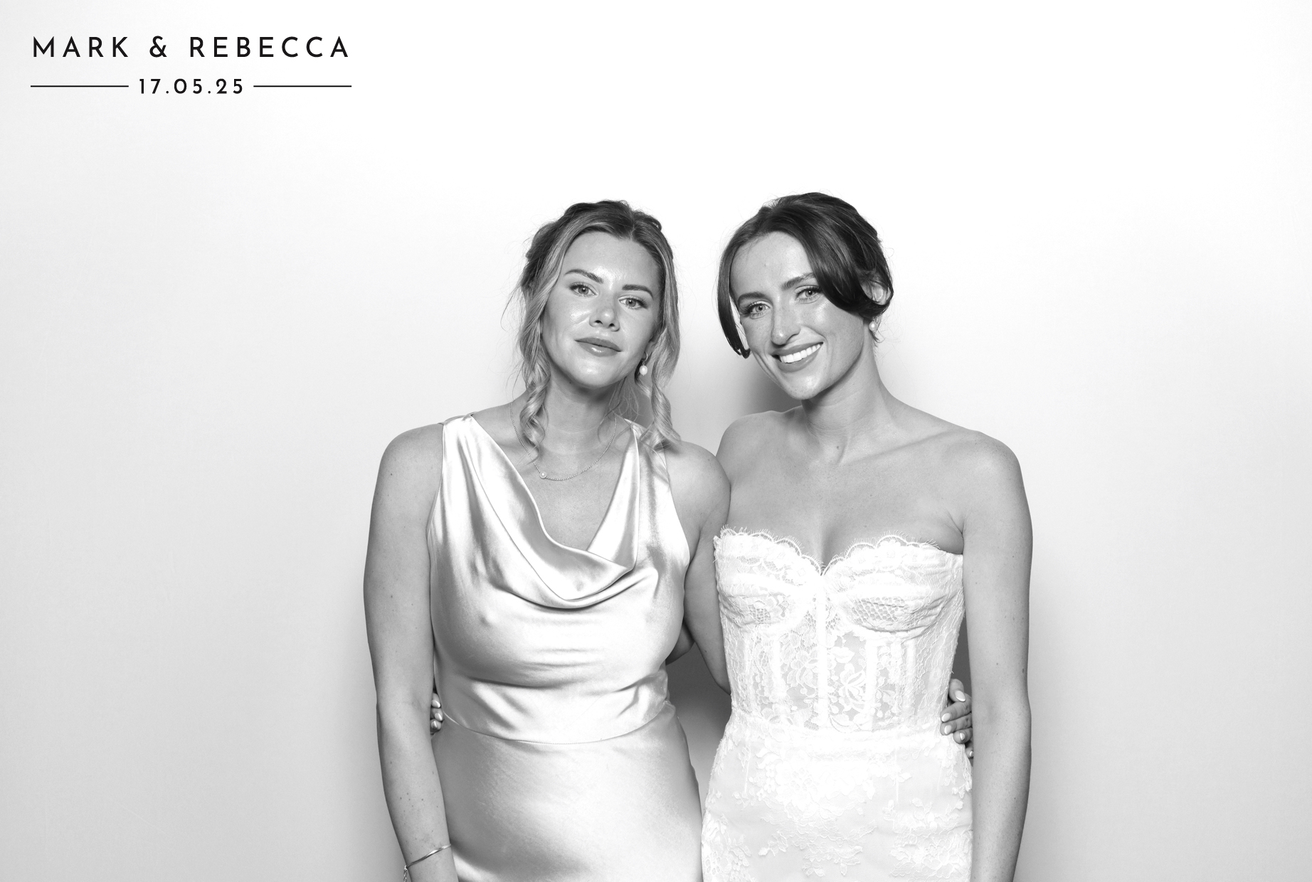 Mark & Rebecca | View more photos from the event at images.mobile-photo-booth.com/u/MobilePhotoBoothUK/Mark-Rebecca
