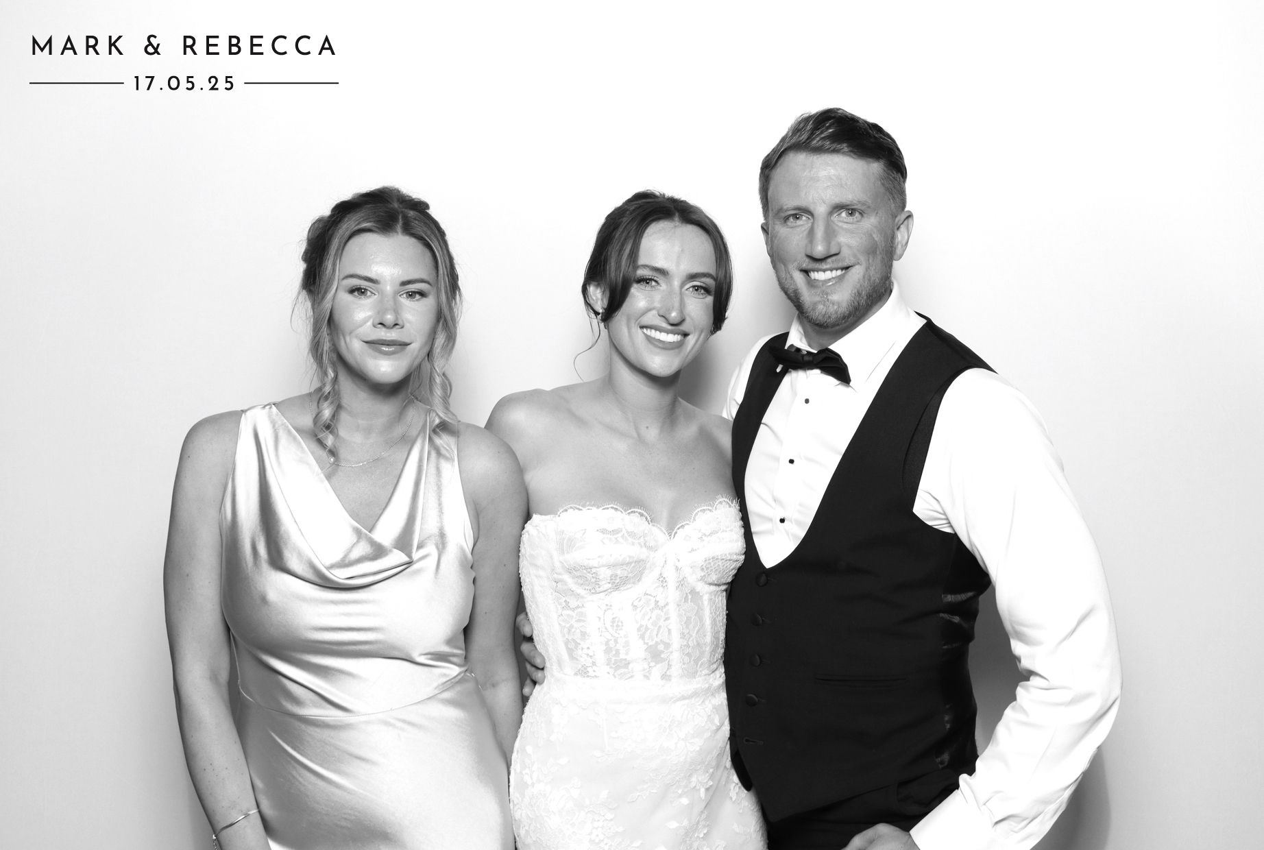 Mark & Rebecca | View more photos from the event at images.mobile-photo-booth.com/u/MobilePhotoBoothUK/Mark-Rebecca
