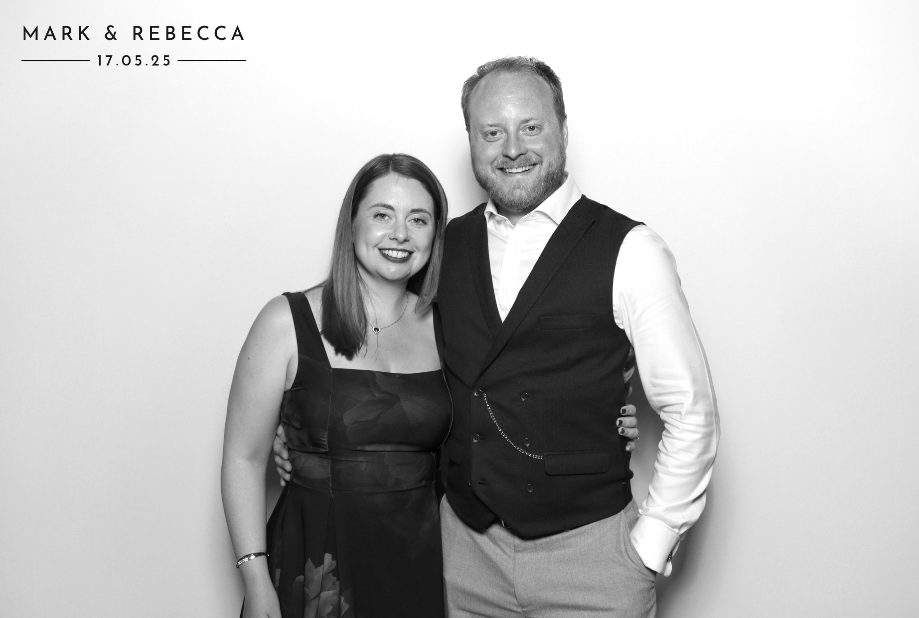 Mark & Rebecca | View more photos from the event at images.mobile-photo-booth.com/u/MobilePhotoBoothUK/Mark-Rebecca