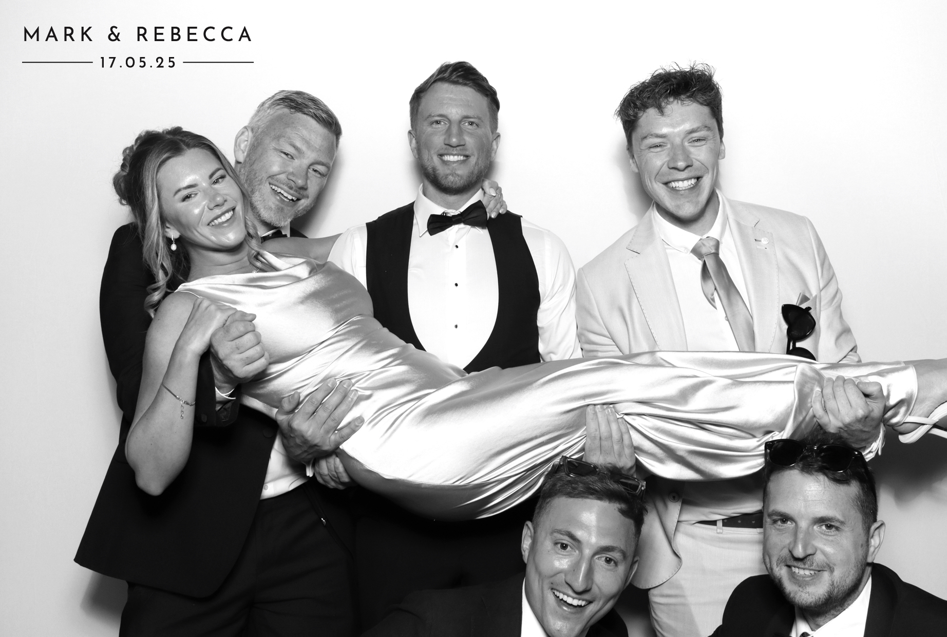 Mark & Rebecca | View more photos from the event at images.mobile-photo-booth.com/u/MobilePhotoBoothUK/Mark-Rebecca