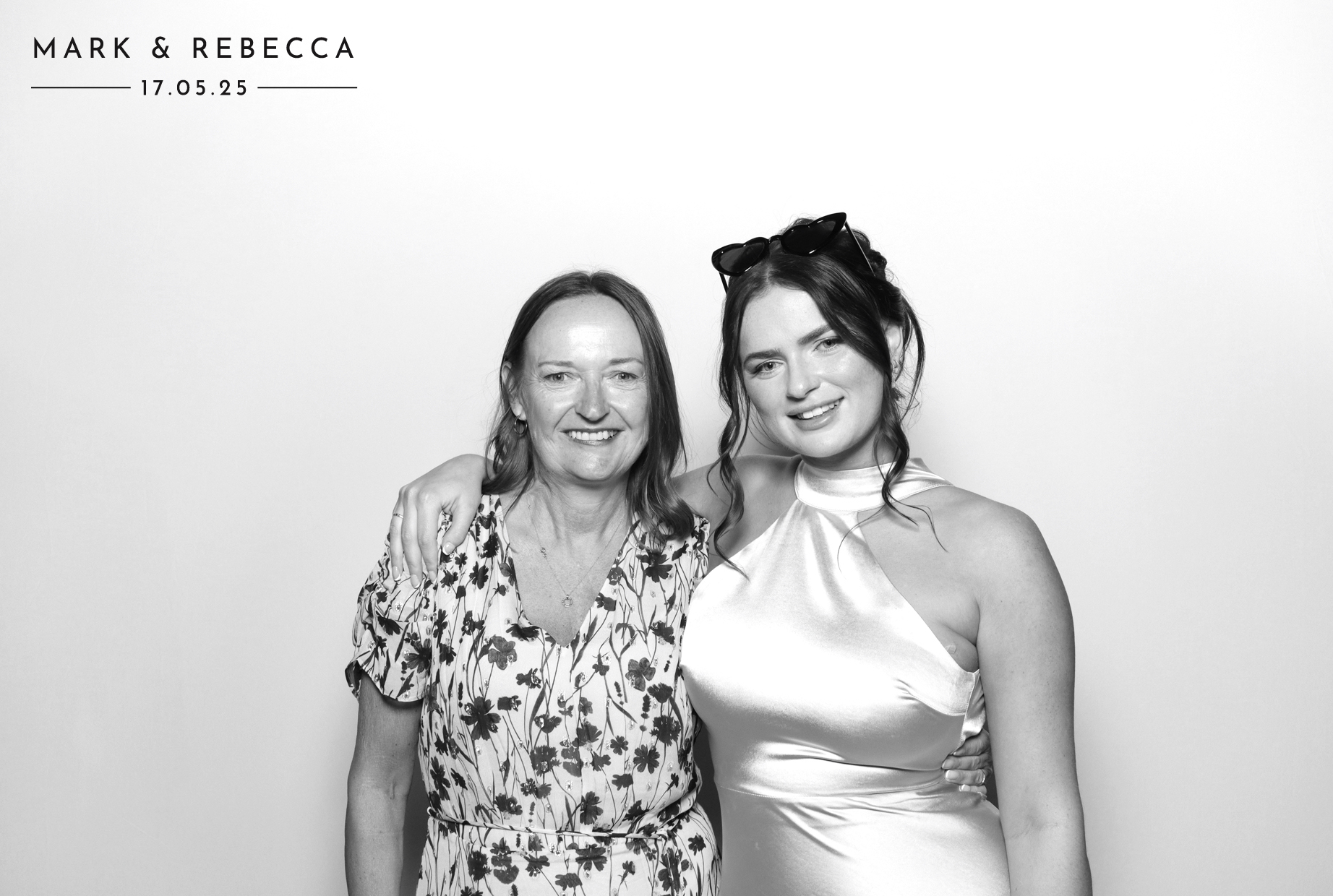 Mark & Rebecca | View more photos from the event at images.mobile-photo-booth.com/u/MobilePhotoBoothUK/Mark-Rebecca