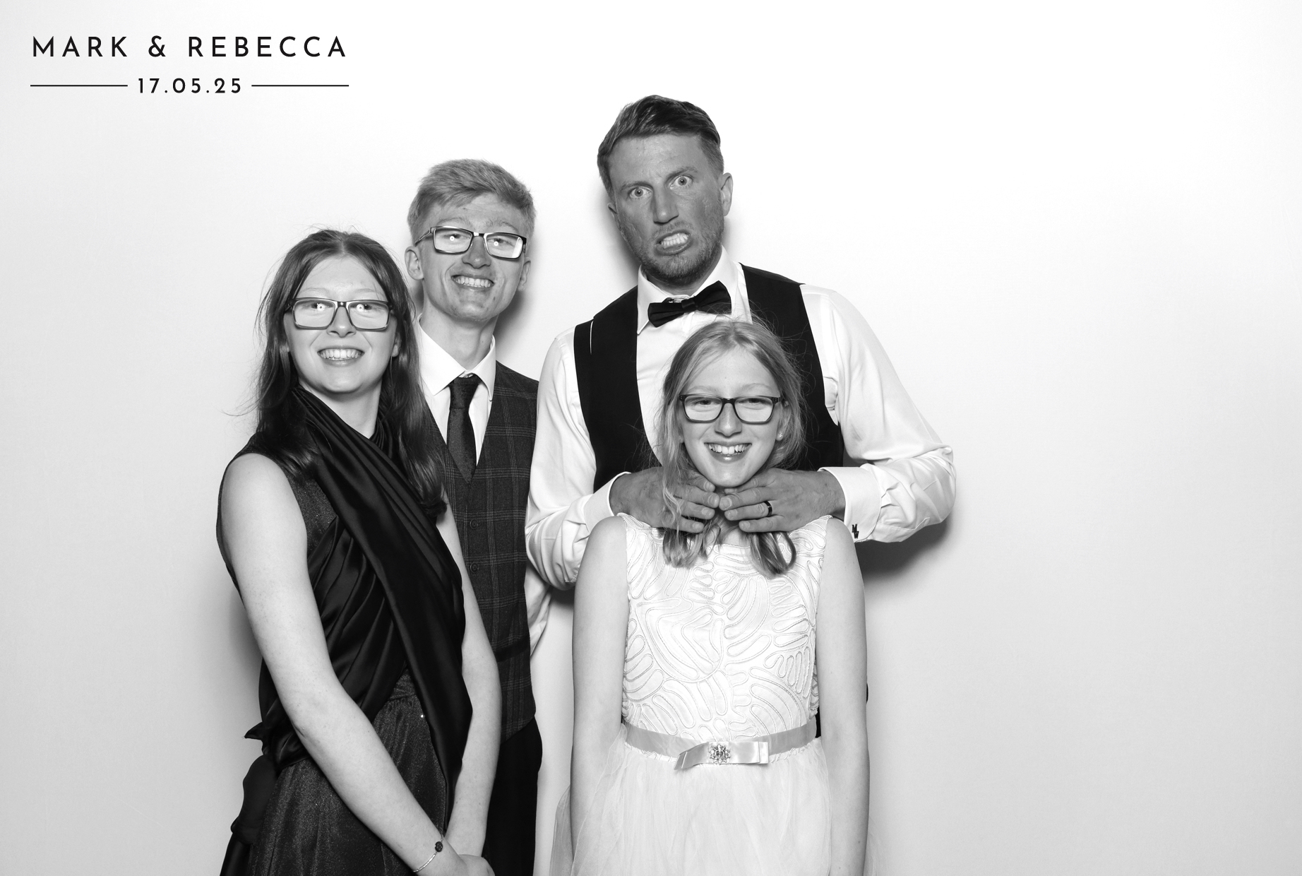 Mark & Rebecca | View more photos from the event at images.mobile-photo-booth.com/u/MobilePhotoBoothUK/Mark-Rebecca