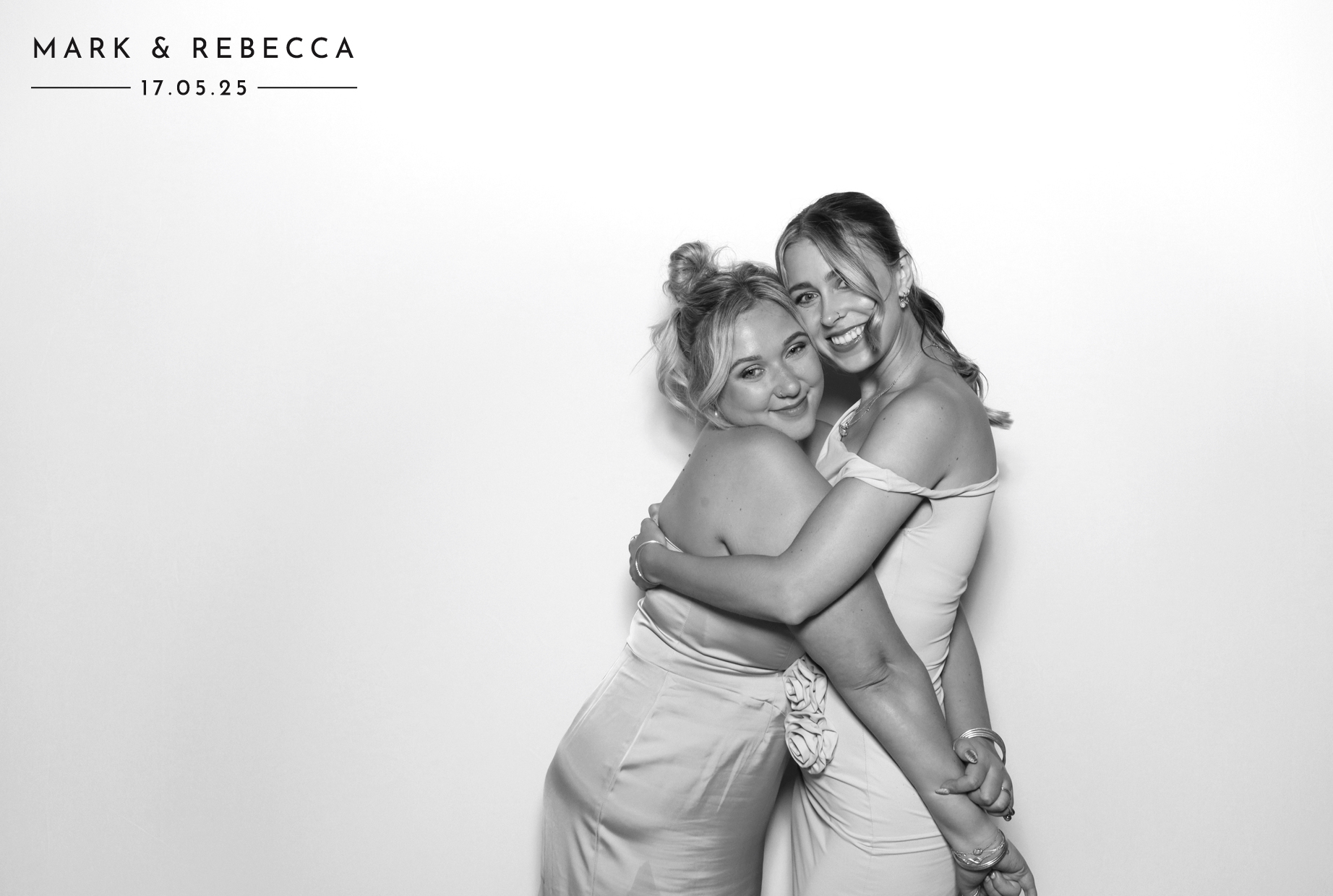 Mark & Rebecca | View more photos from the event at images.mobile-photo-booth.com/u/MobilePhotoBoothUK/Mark-Rebecca