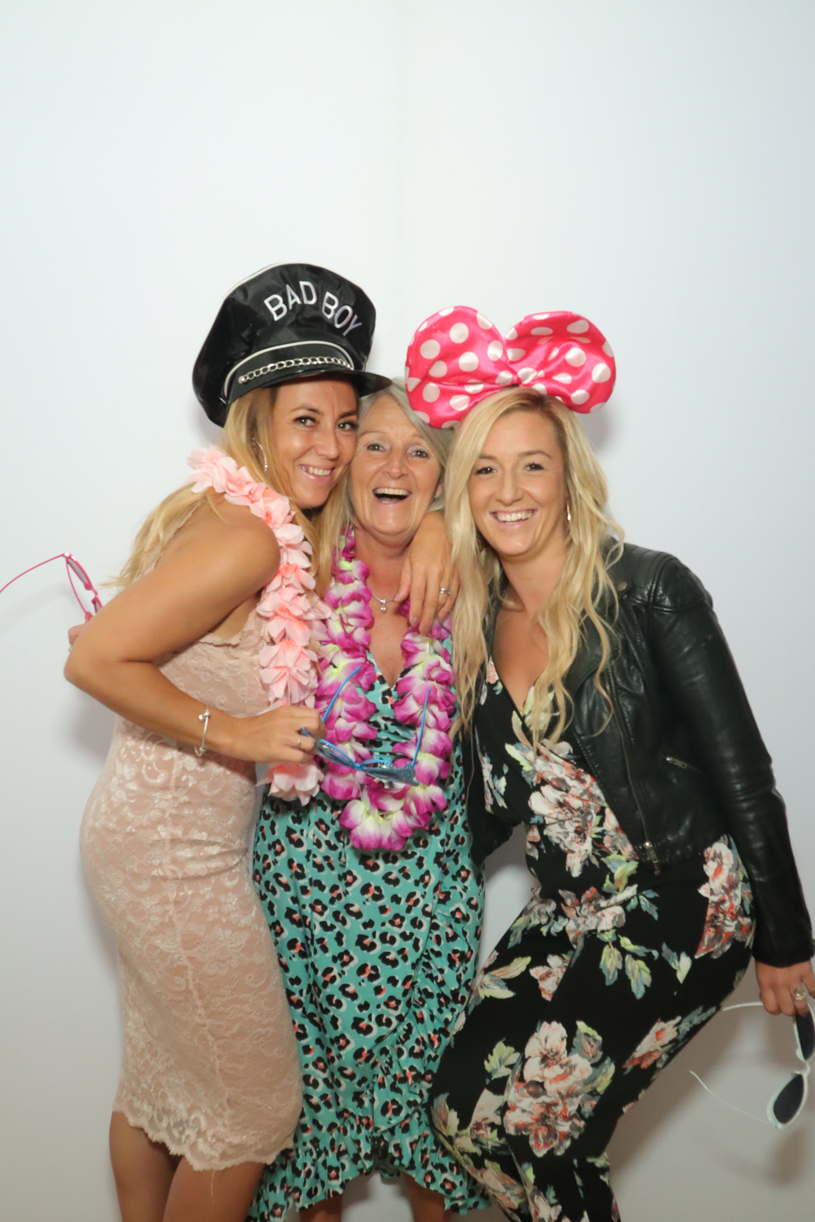 Wedding | View more photos from the event at gallery.myphotoboothexperience.co.uk/u/MyPhotoBoothExperienceLtd/Wedding