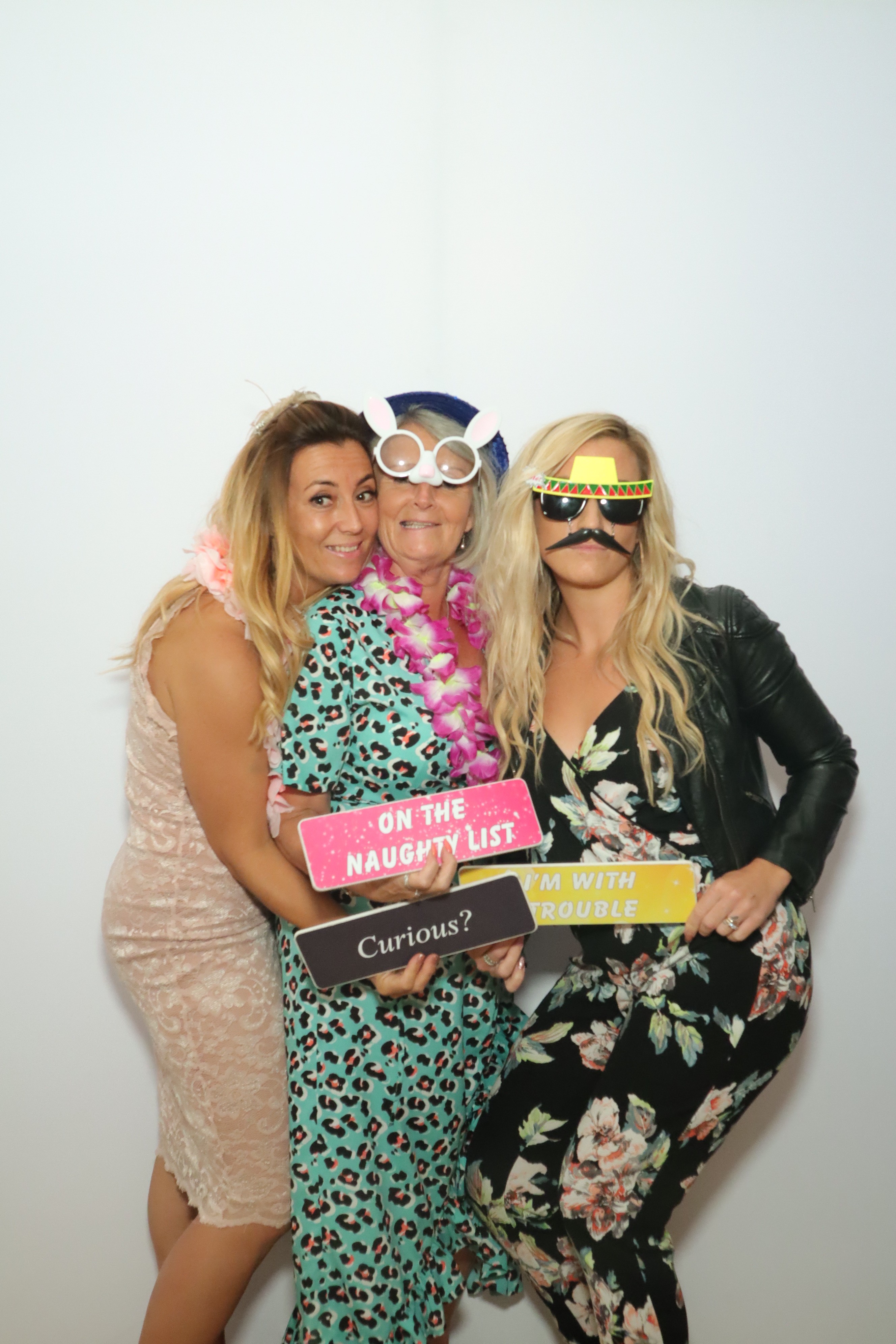 Wedding | View more photos from the event at gallery.myphotoboothexperience.co.uk/u/MyPhotoBoothExperienceLtd/Wedding