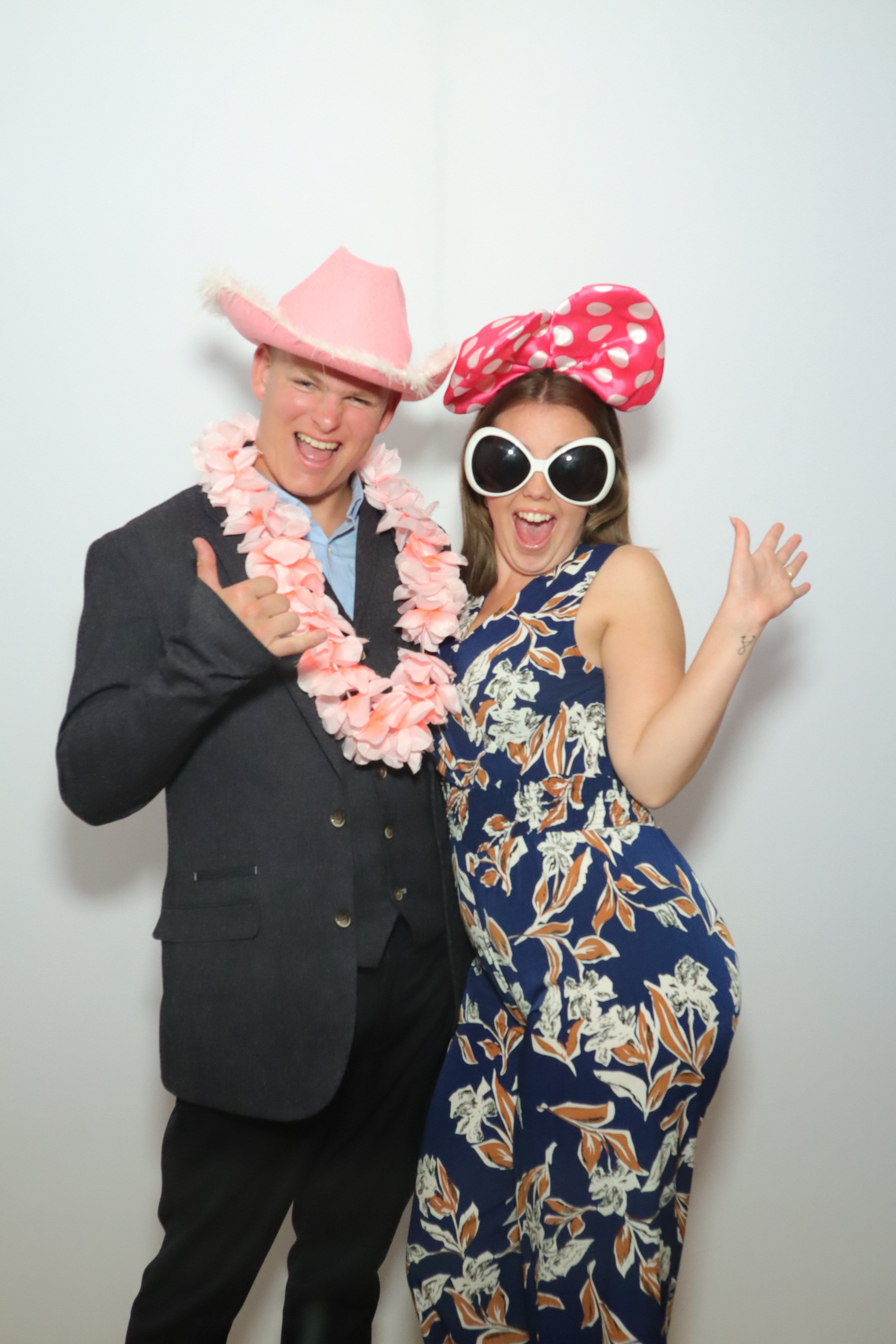 Wedding | View more photos from the event at gallery.myphotoboothexperience.co.uk/u/MyPhotoBoothExperienceLtd/Wedding