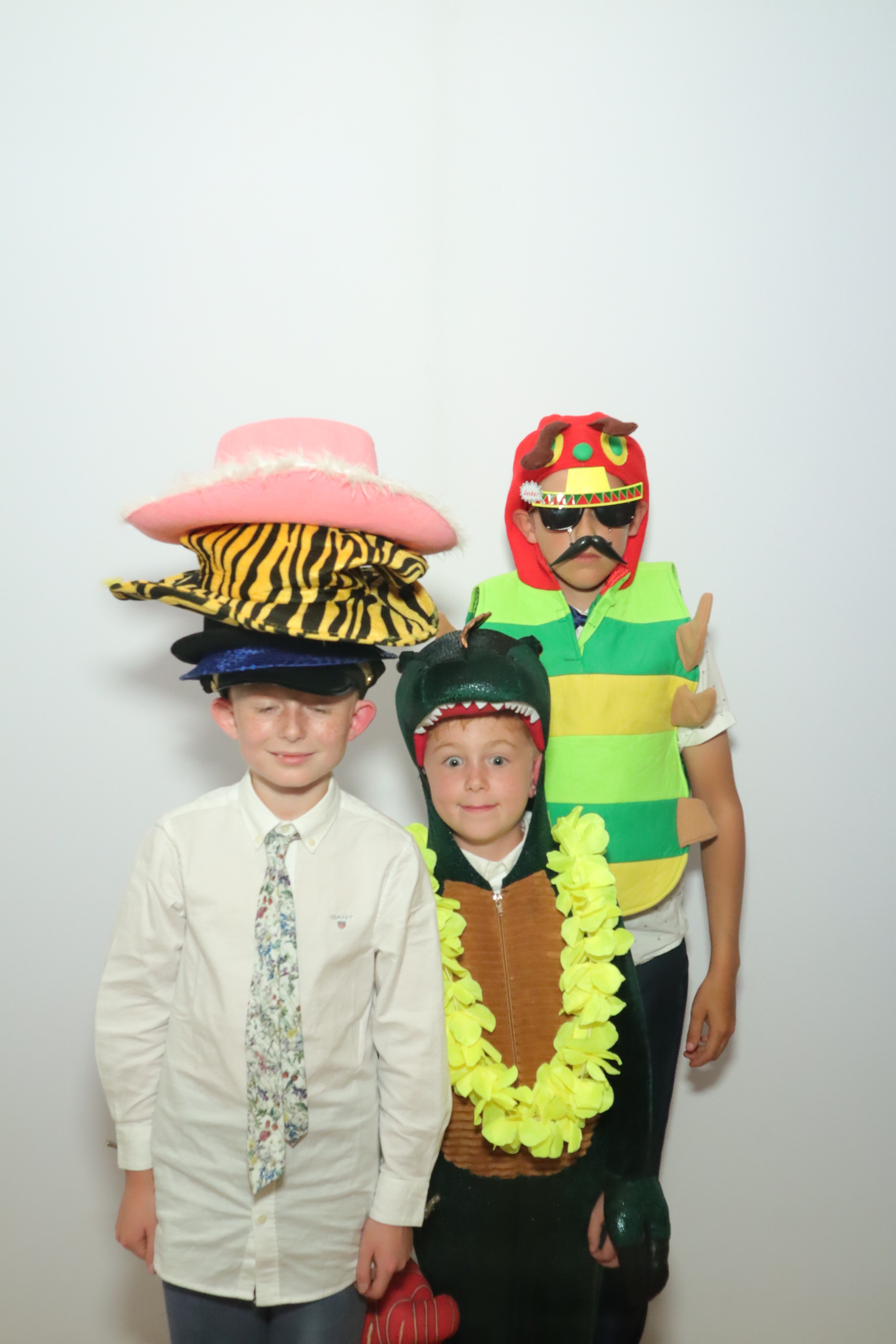 Wedding | View more photos from the event at gallery.myphotoboothexperience.co.uk/u/MyPhotoBoothExperienceLtd/Wedding