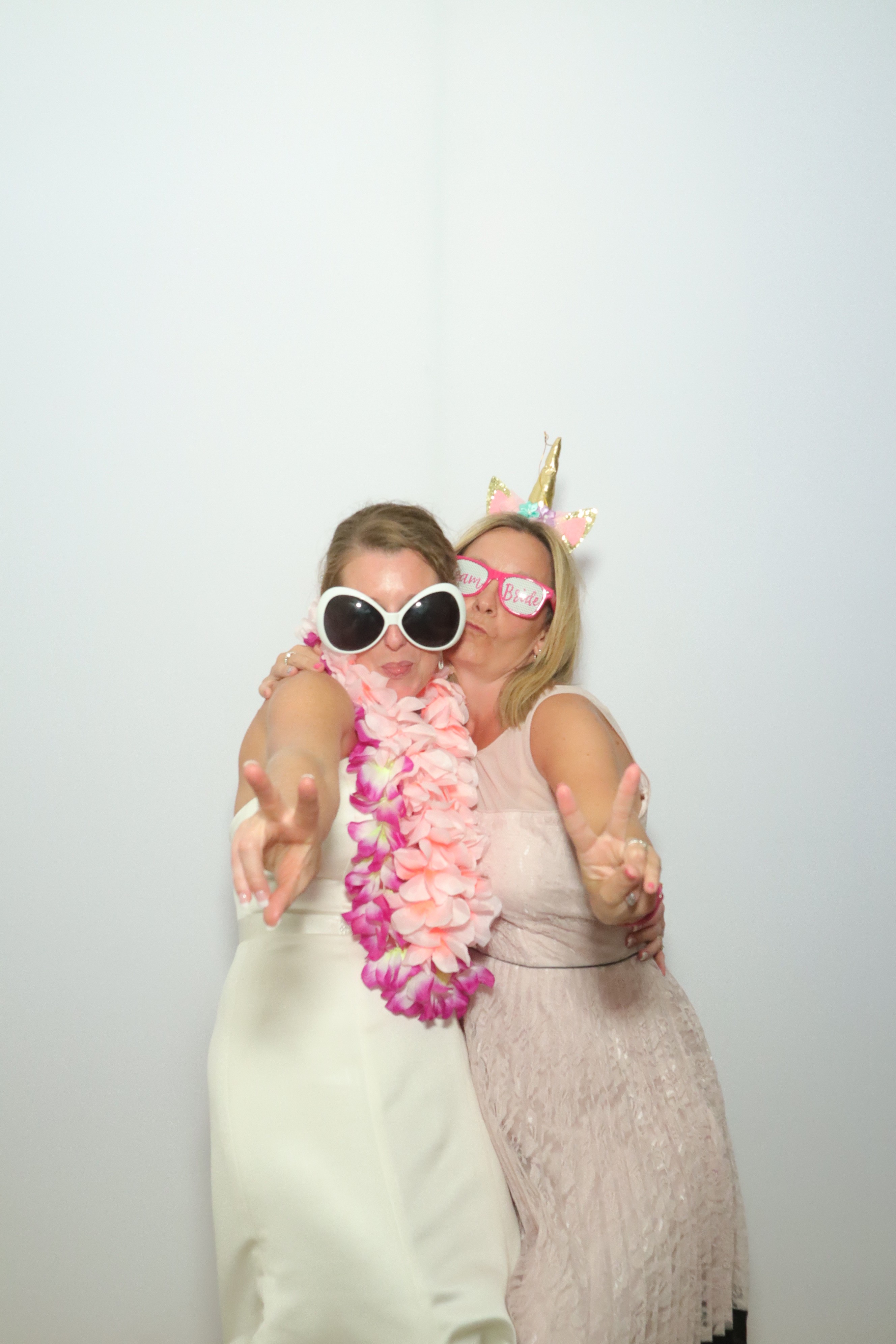 Wedding | View more photos from the event at gallery.myphotoboothexperience.co.uk/u/MyPhotoBoothExperienceLtd/Wedding
