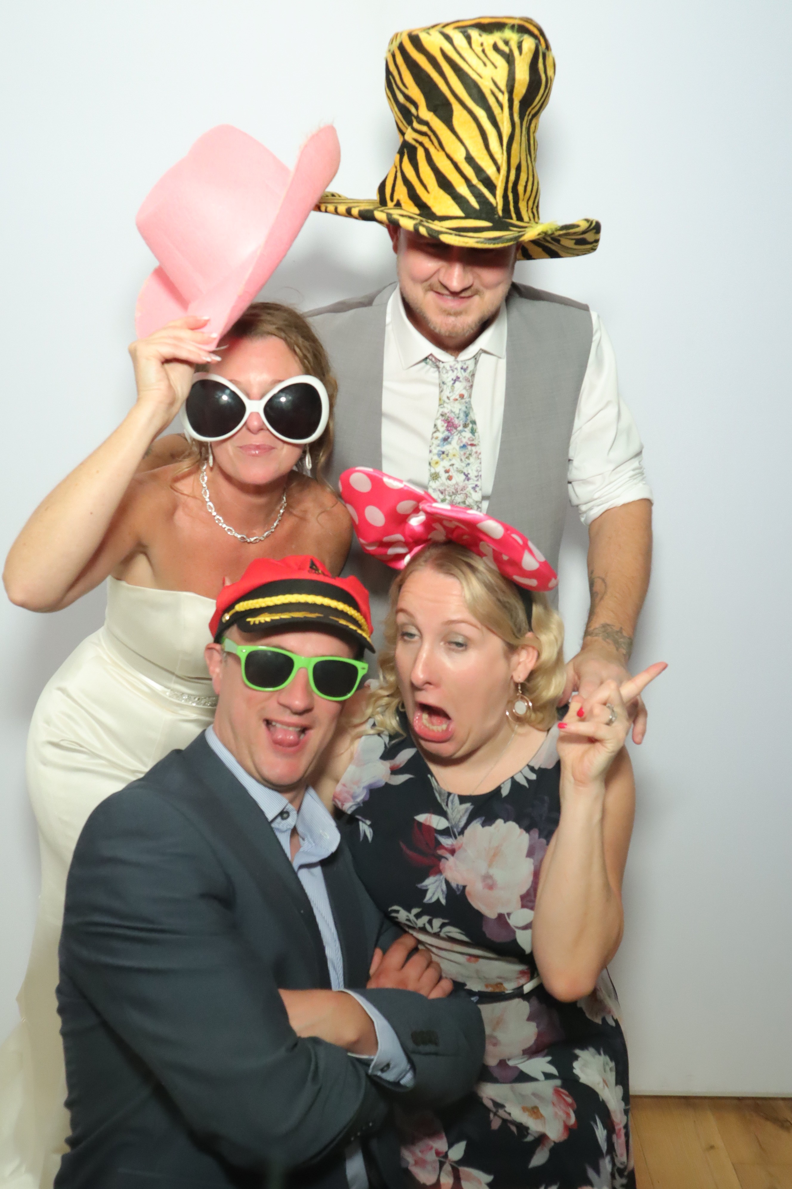 Wedding | View more photos from the event at gallery.myphotoboothexperience.co.uk/u/MyPhotoBoothExperienceLtd/Wedding