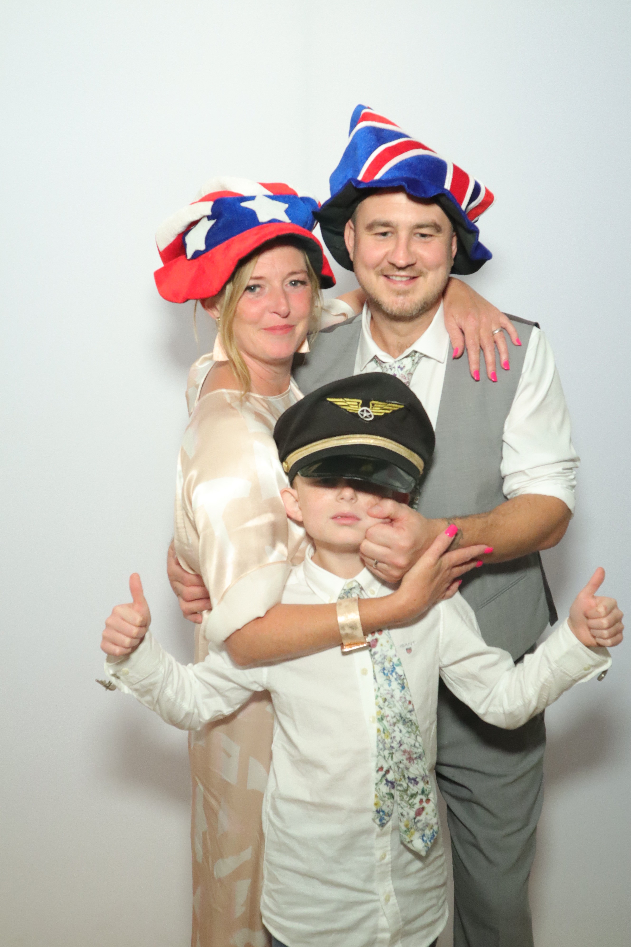 Wedding | View more photos from the event at gallery.myphotoboothexperience.co.uk/u/MyPhotoBoothExperienceLtd/Wedding