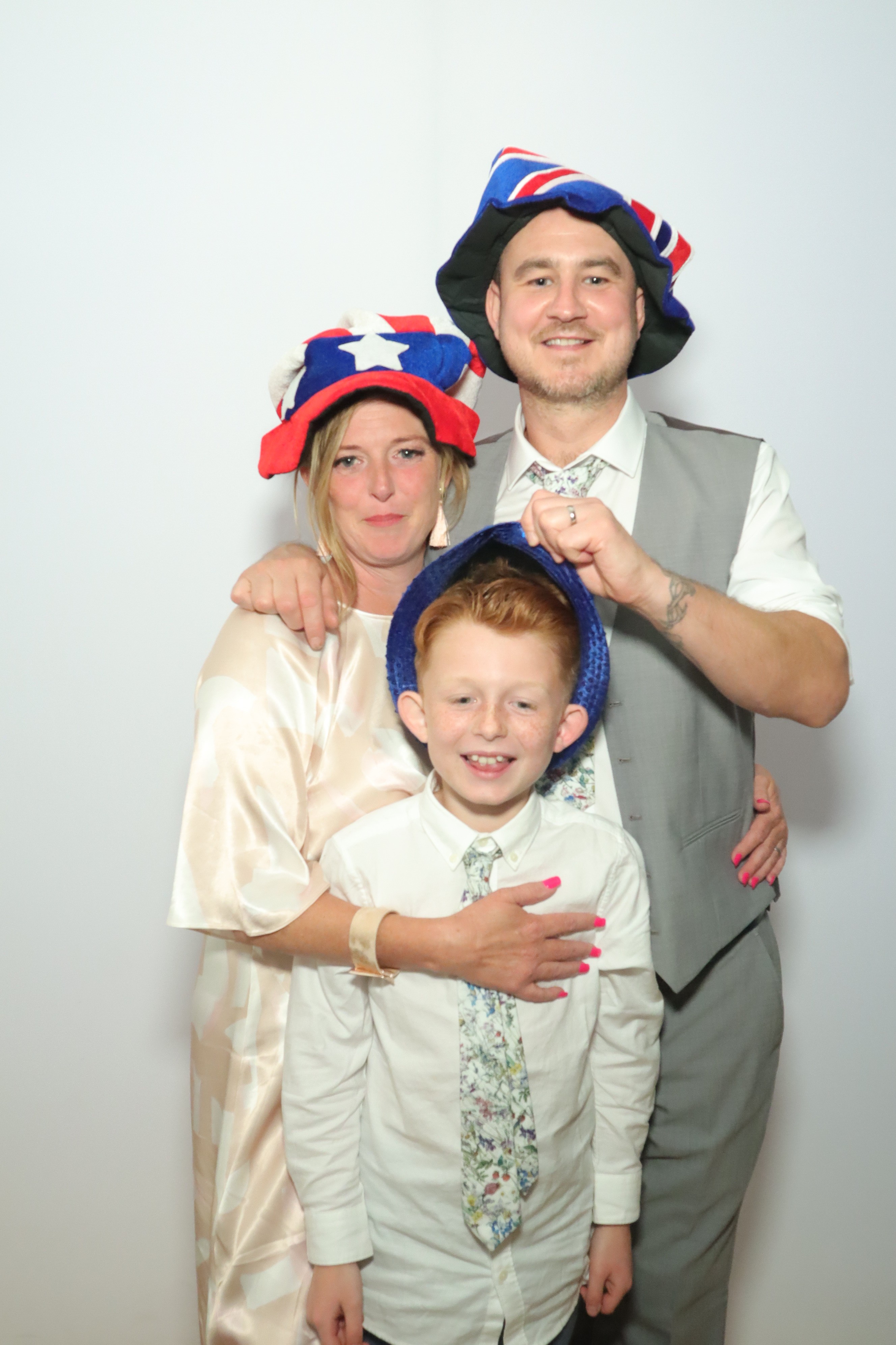 Wedding | View more photos from the event at gallery.myphotoboothexperience.co.uk/u/MyPhotoBoothExperienceLtd/Wedding