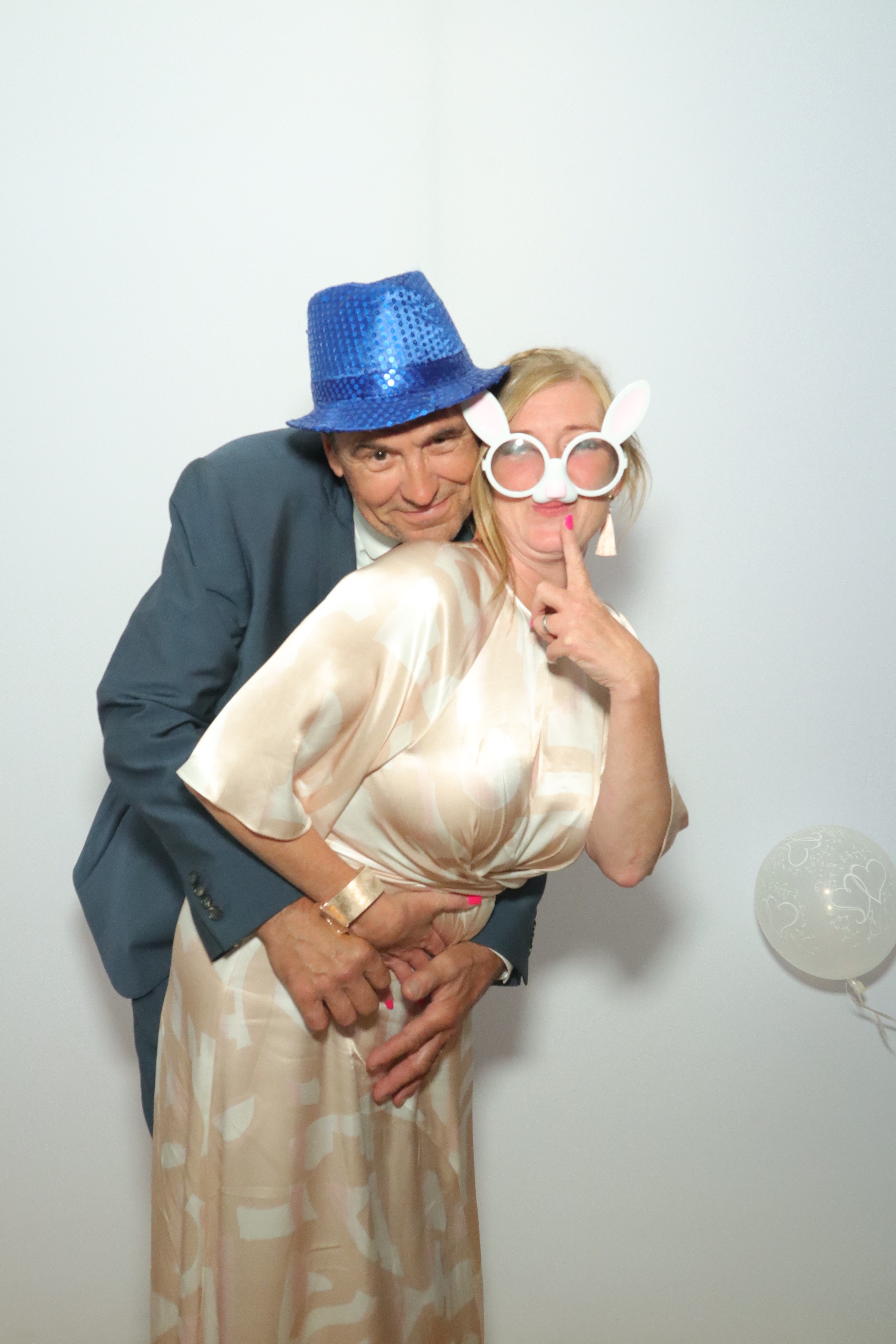 Wedding | View more photos from the event at gallery.myphotoboothexperience.co.uk/u/MyPhotoBoothExperienceLtd/Wedding