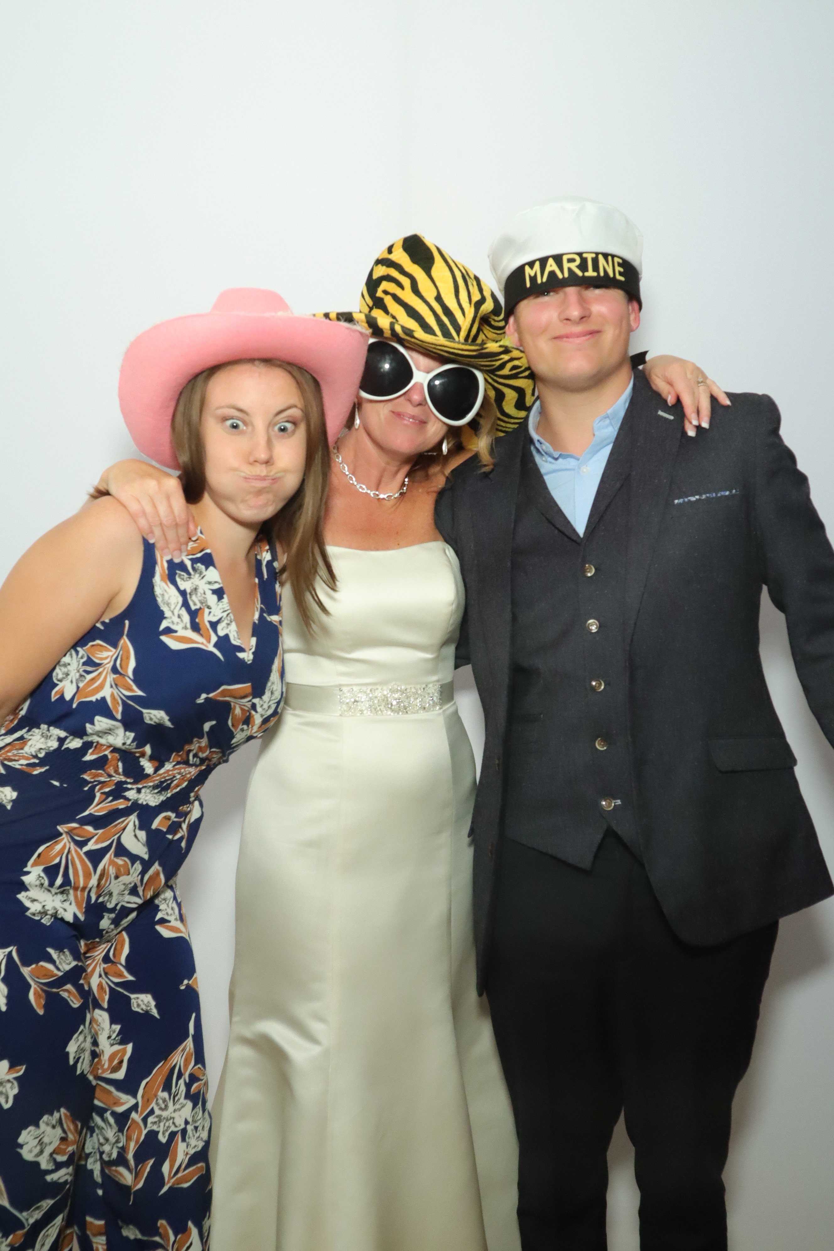 Wedding | View more photos from the event at gallery.myphotoboothexperience.co.uk/u/MyPhotoBoothExperienceLtd/Wedding