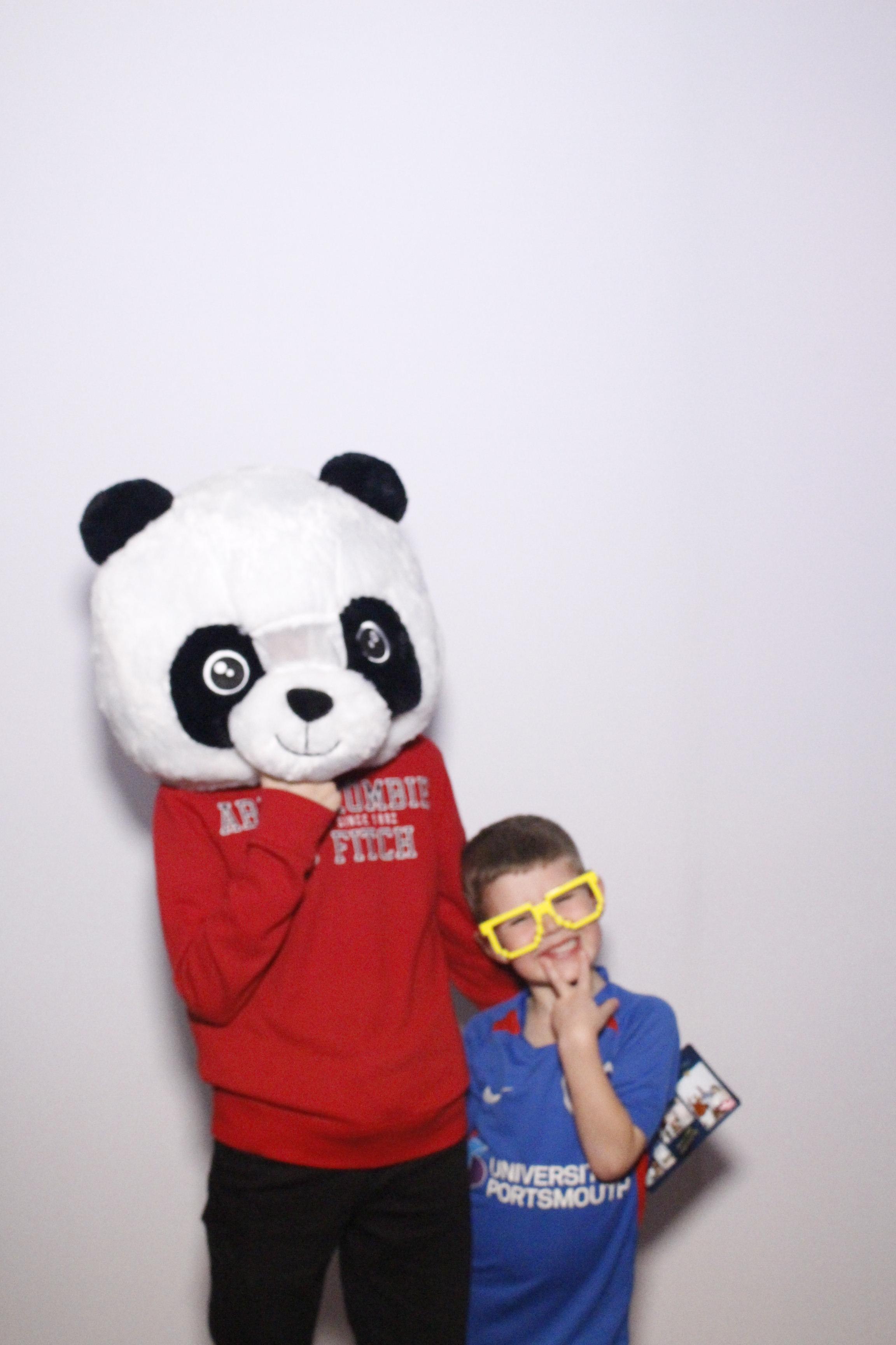 Aaron's 40th Surprise Party  | View more photos from the event at gallery.myphotoboothexperience.co.uk/u/MyPhotoBoothExperienceLtd/Aarons-40th-Surprise-Party