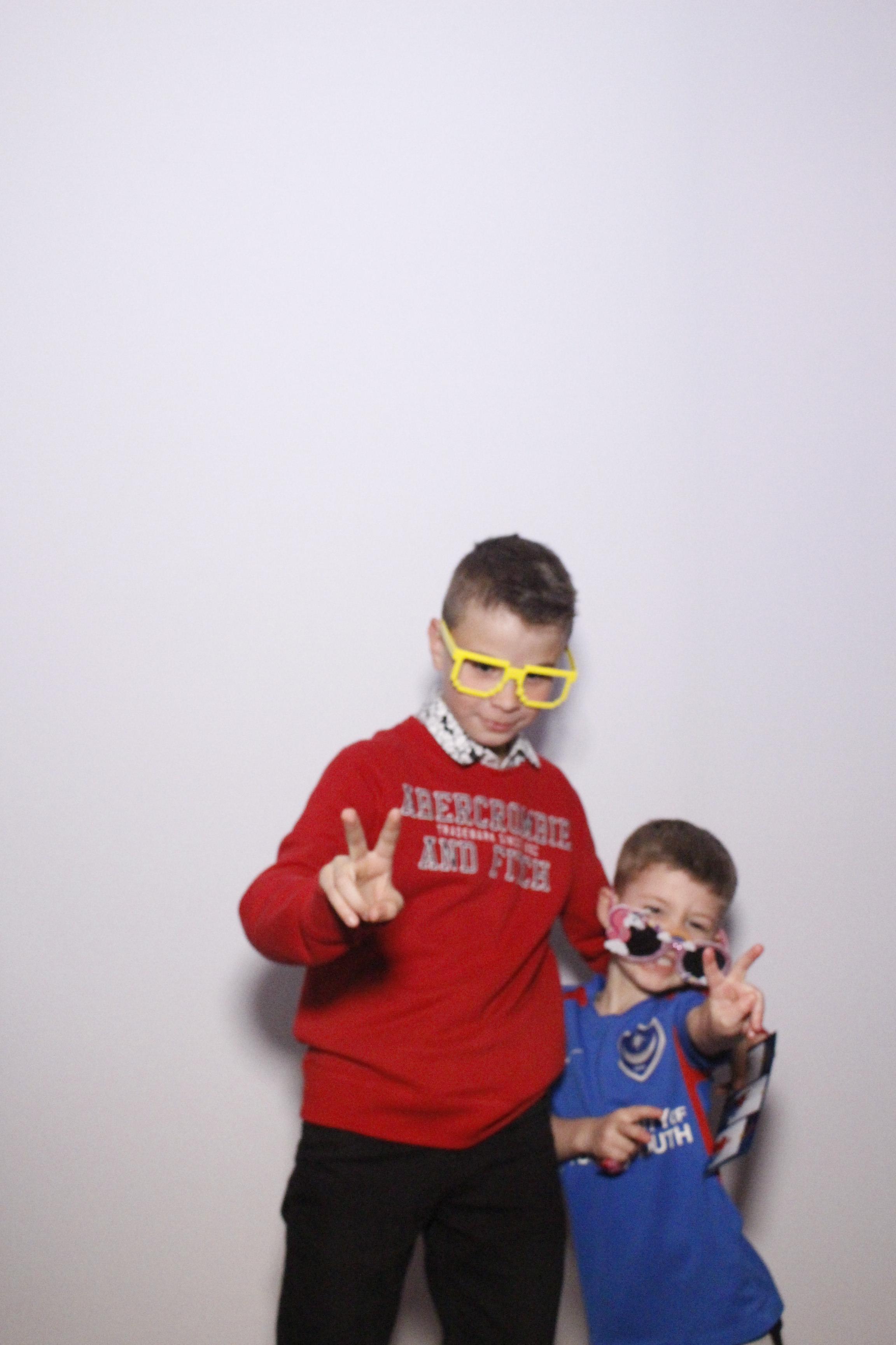 Aaron's 40th Surprise Party  | View more photos from the event at gallery.myphotoboothexperience.co.uk/u/MyPhotoBoothExperienceLtd/Aarons-40th-Surprise-Party