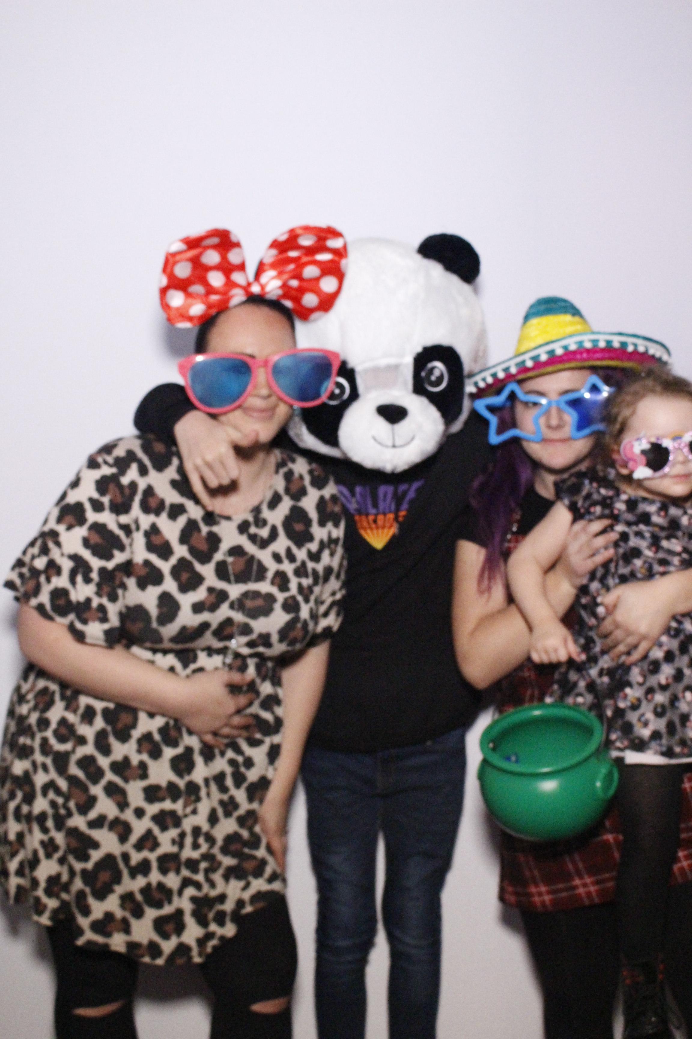 Aaron's 40th Surprise Party  | View more photos from the event at gallery.myphotoboothexperience.co.uk/u/MyPhotoBoothExperienceLtd/Aarons-40th-Surprise-Party