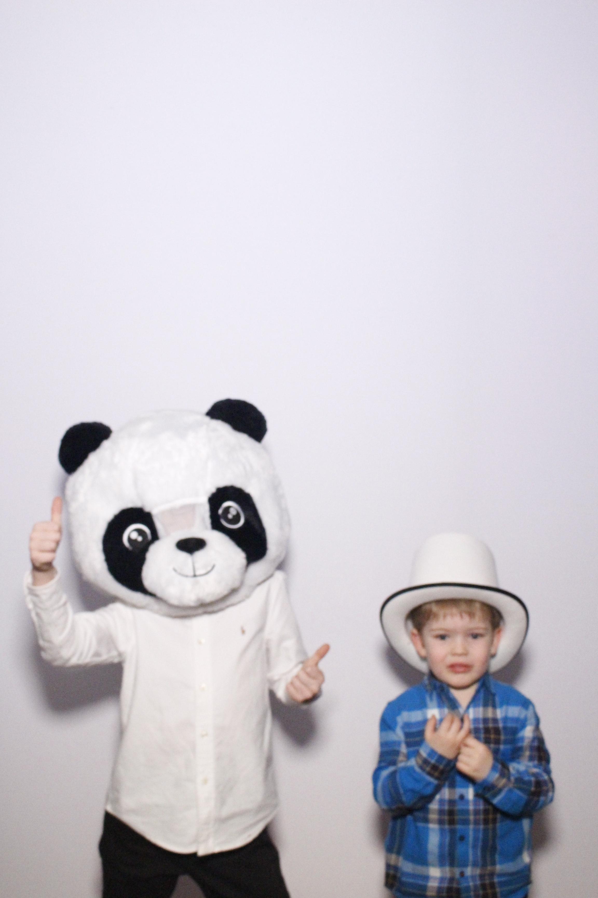Aaron's 40th Surprise Party  | View more photos from the event at gallery.myphotoboothexperience.co.uk/u/MyPhotoBoothExperienceLtd/Aarons-40th-Surprise-Party