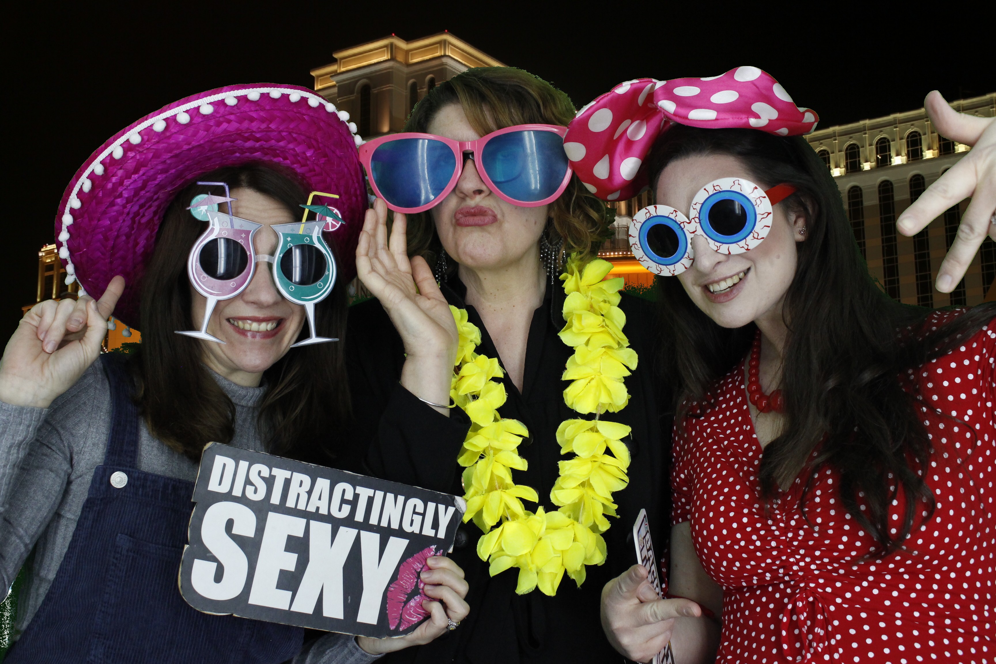Lisa's Party | View more photos from the event at gallery.myphotoboothexperience.co.uk/u/MyPhotoBoothExperienceLtd/Lisas-Party