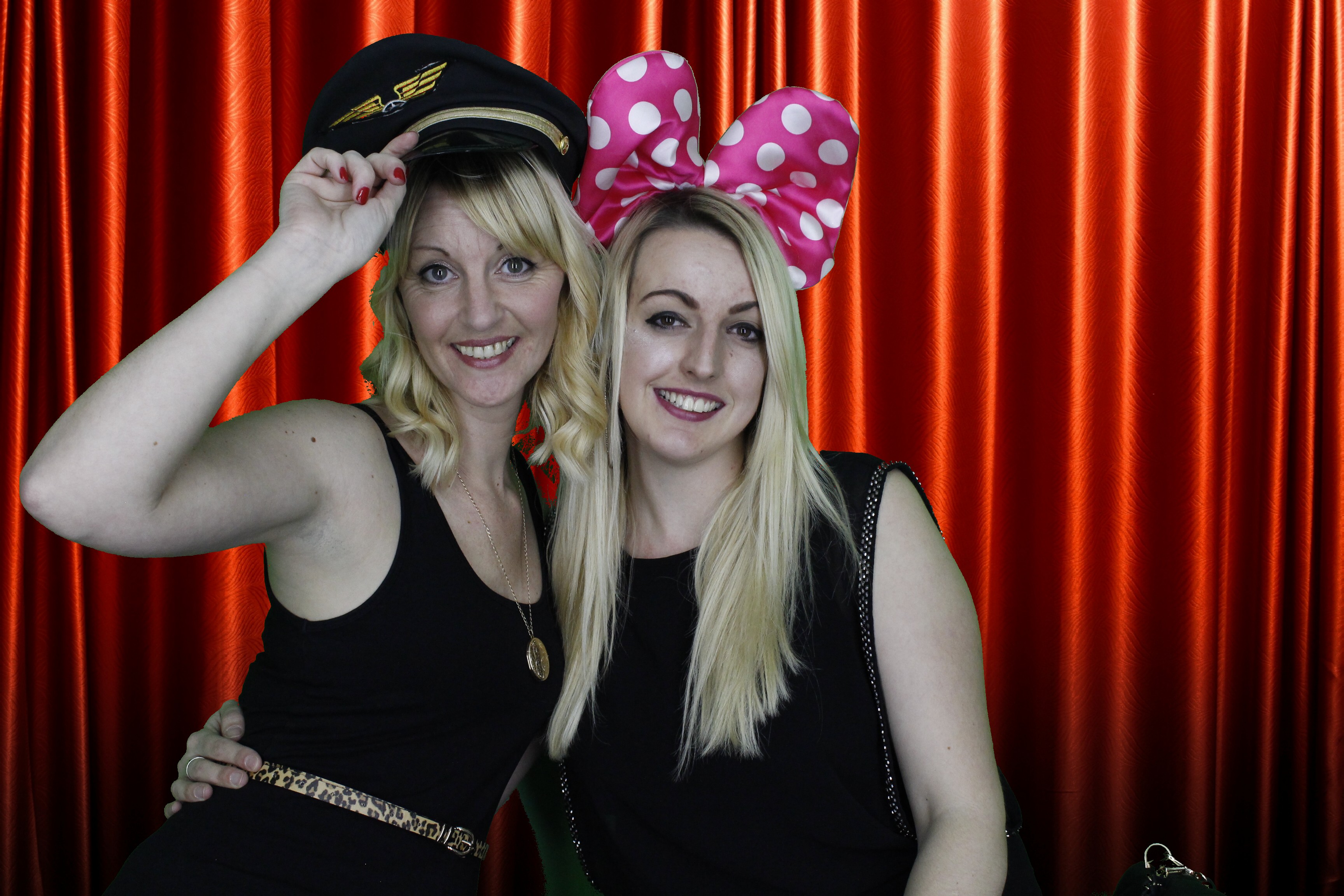 Lisa's Party | View more photos from the event at gallery.myphotoboothexperience.co.uk/u/MyPhotoBoothExperienceLtd/Lisas-Party