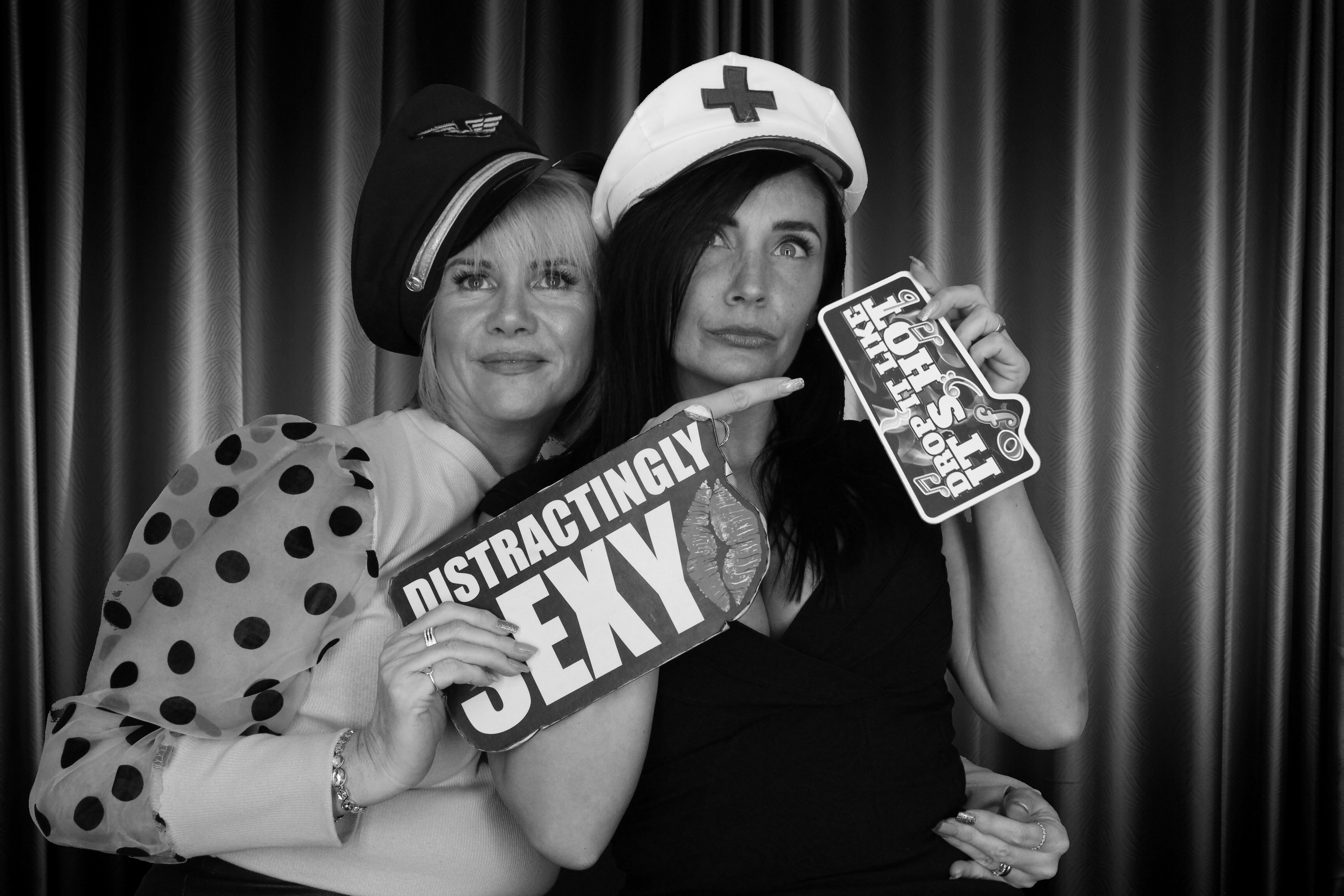 Lisa's Party | View more photos from the event at gallery.myphotoboothexperience.co.uk/u/MyPhotoBoothExperienceLtd/Lisas-Party
