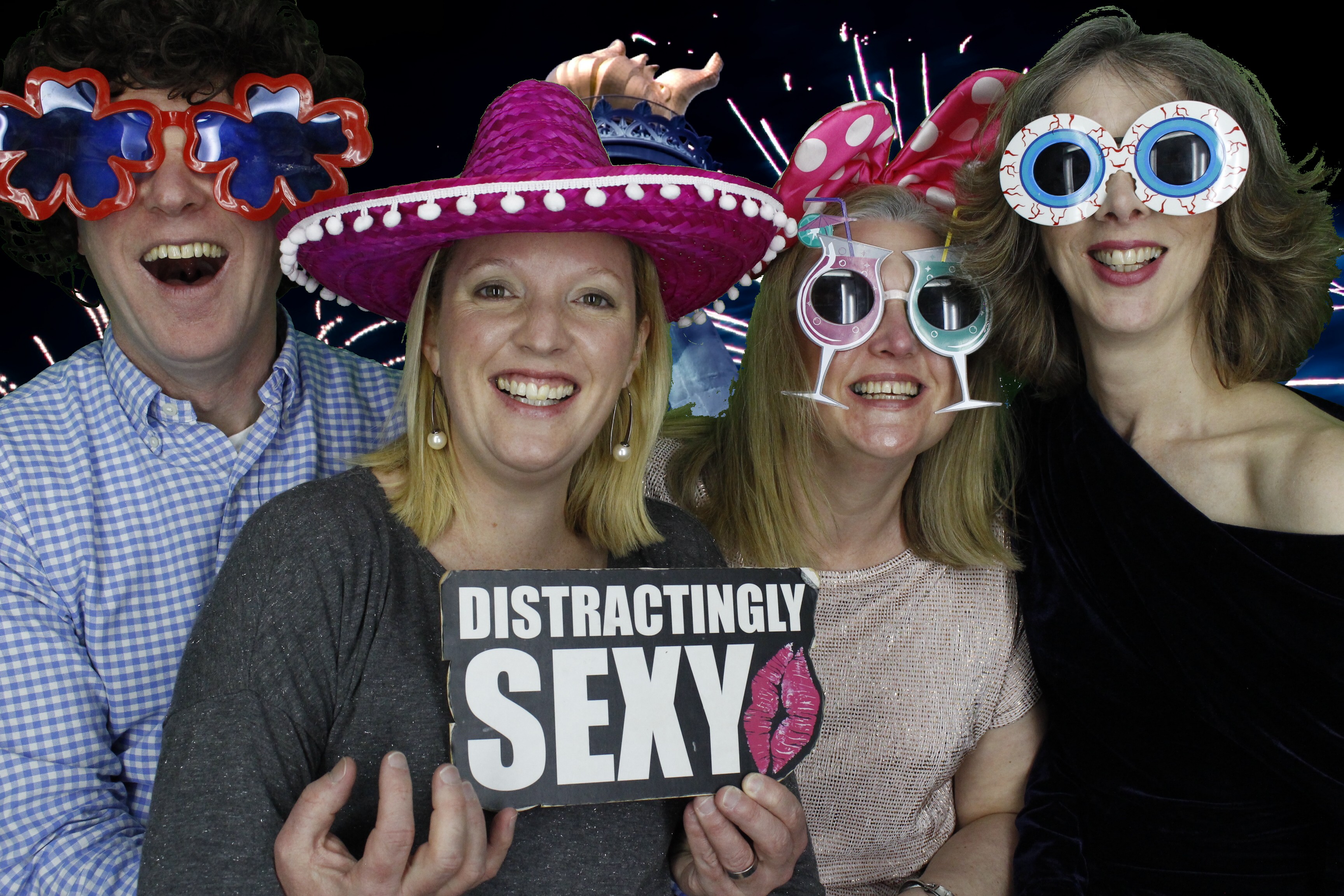 Lisa's Party | View more photos from the event at gallery.myphotoboothexperience.co.uk/u/MyPhotoBoothExperienceLtd/Lisas-Party