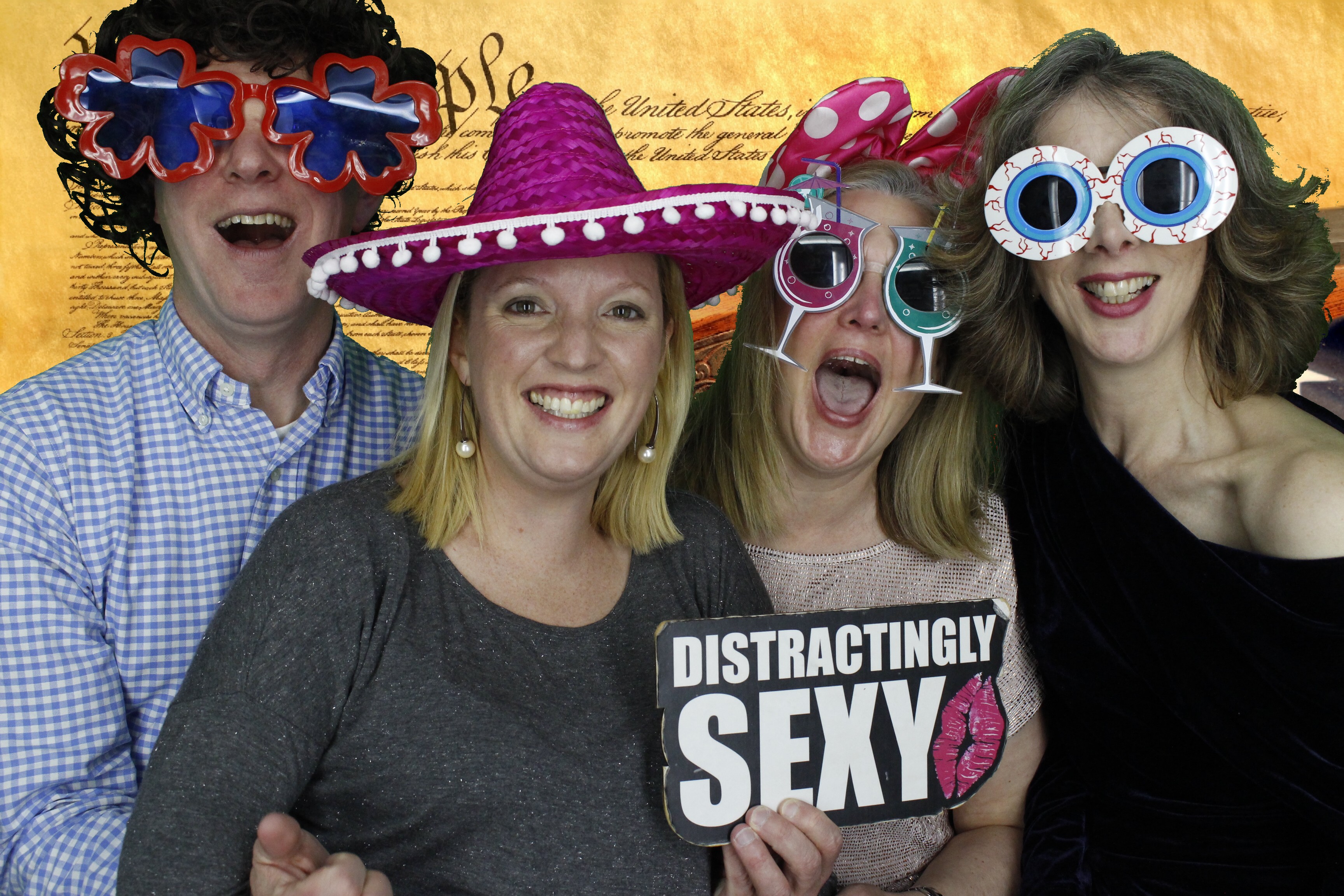 Lisa's Party | View more photos from the event at gallery.myphotoboothexperience.co.uk/u/MyPhotoBoothExperienceLtd/Lisas-Party