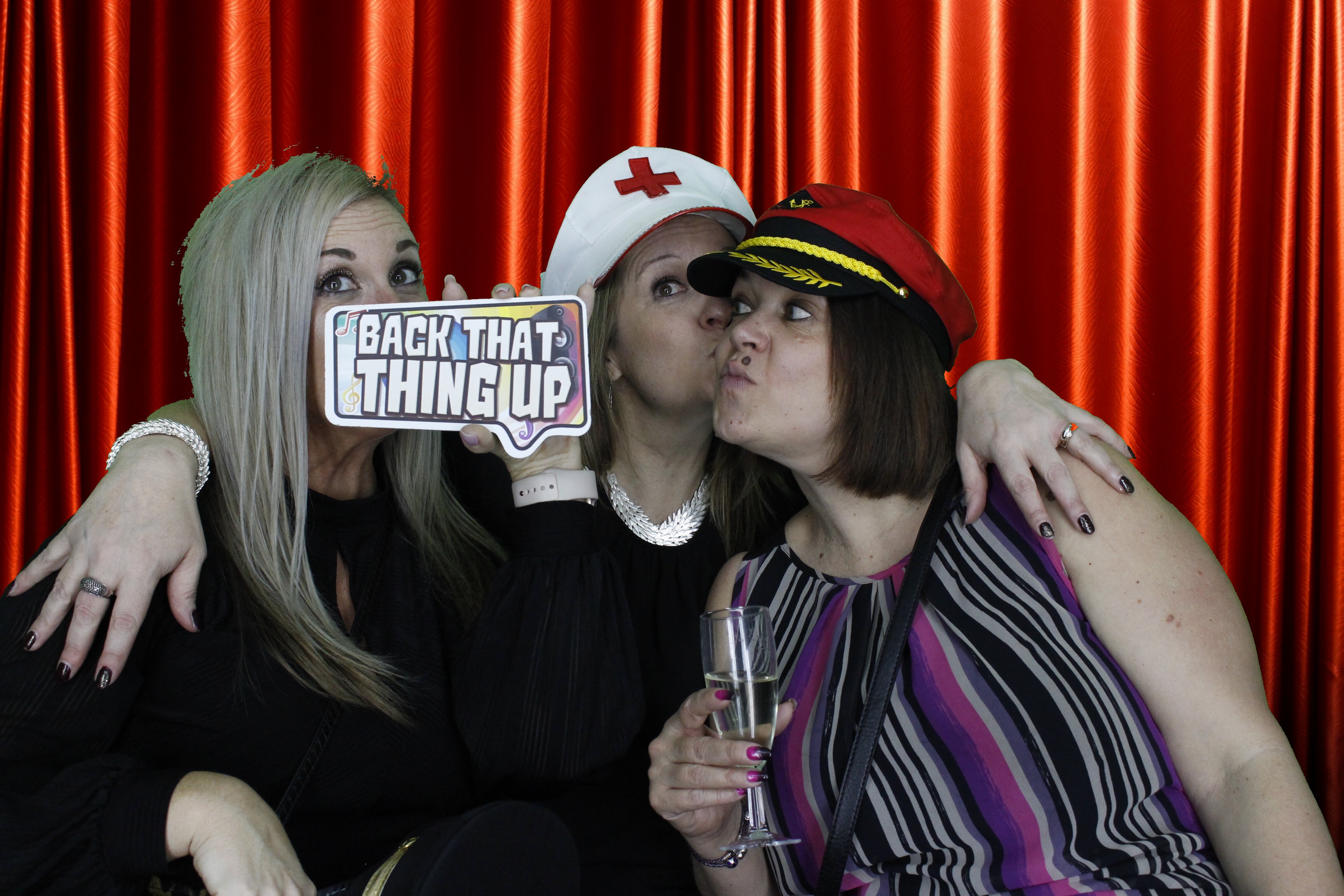 Lisa's Party | View more photos from the event at gallery.myphotoboothexperience.co.uk/u/MyPhotoBoothExperienceLtd/Lisas-Party